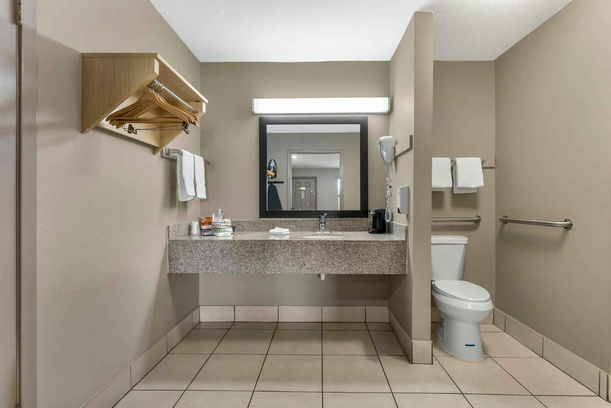 Standard King Room Disability Access Non-Smoking