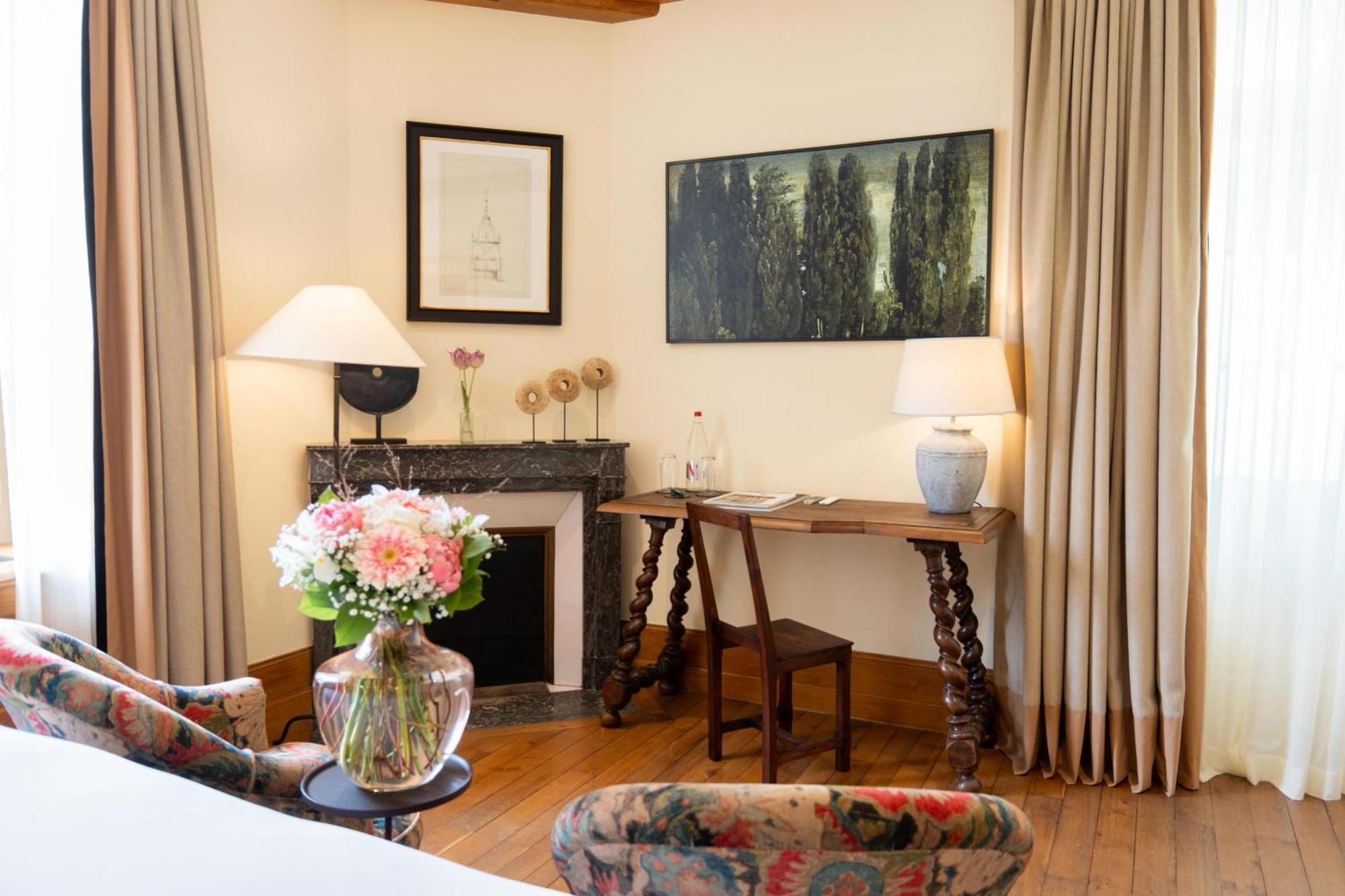 Character Double Room