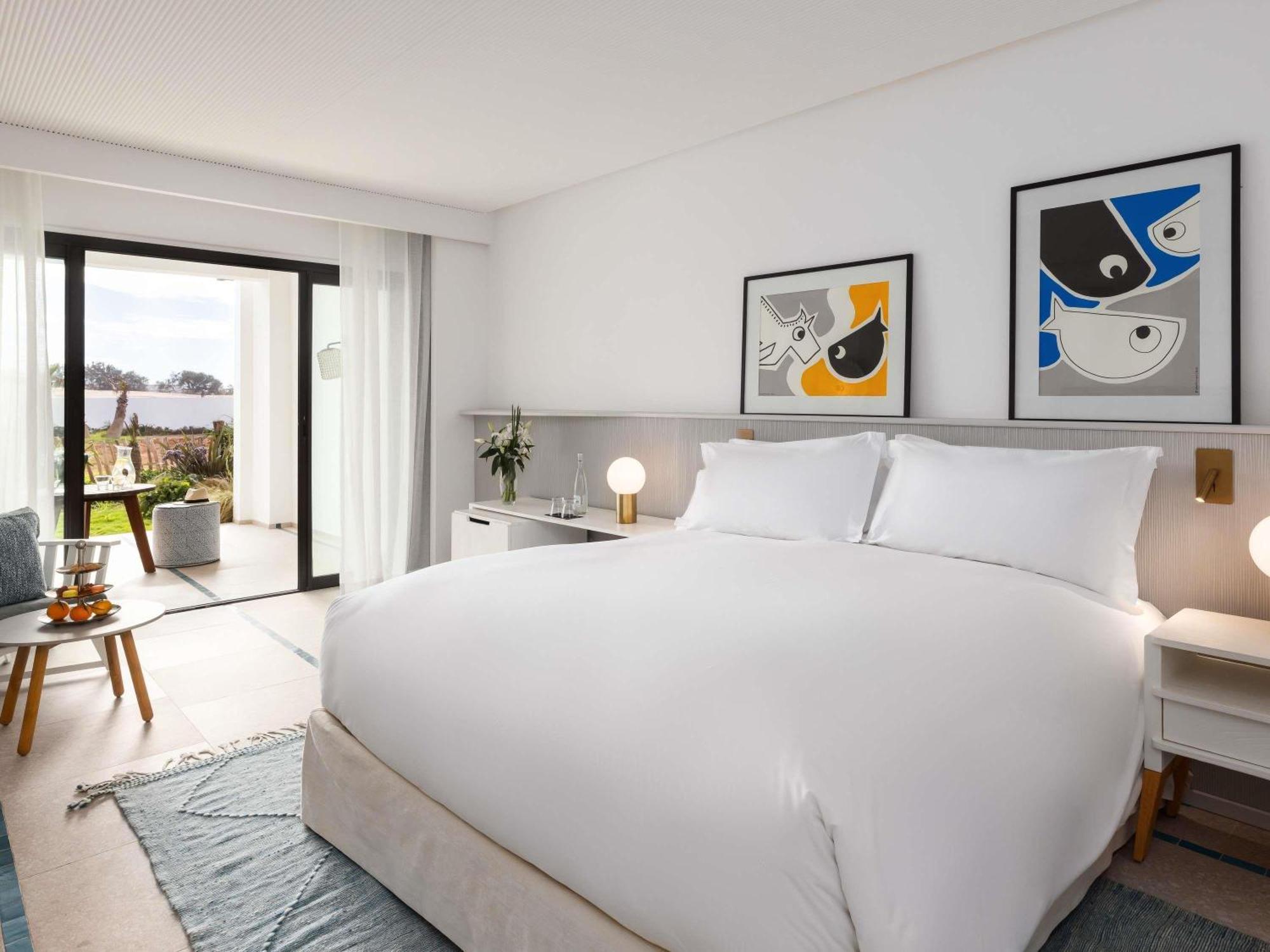 Luxury Queen Room Garden View