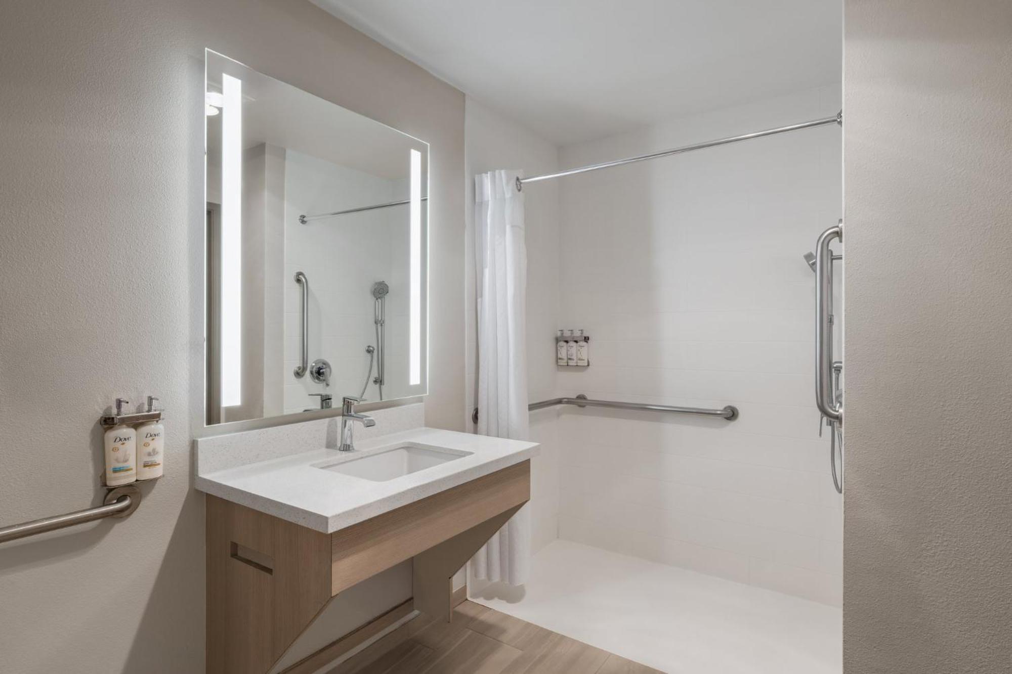 King Room Mobility Access or Hearing Accessible
