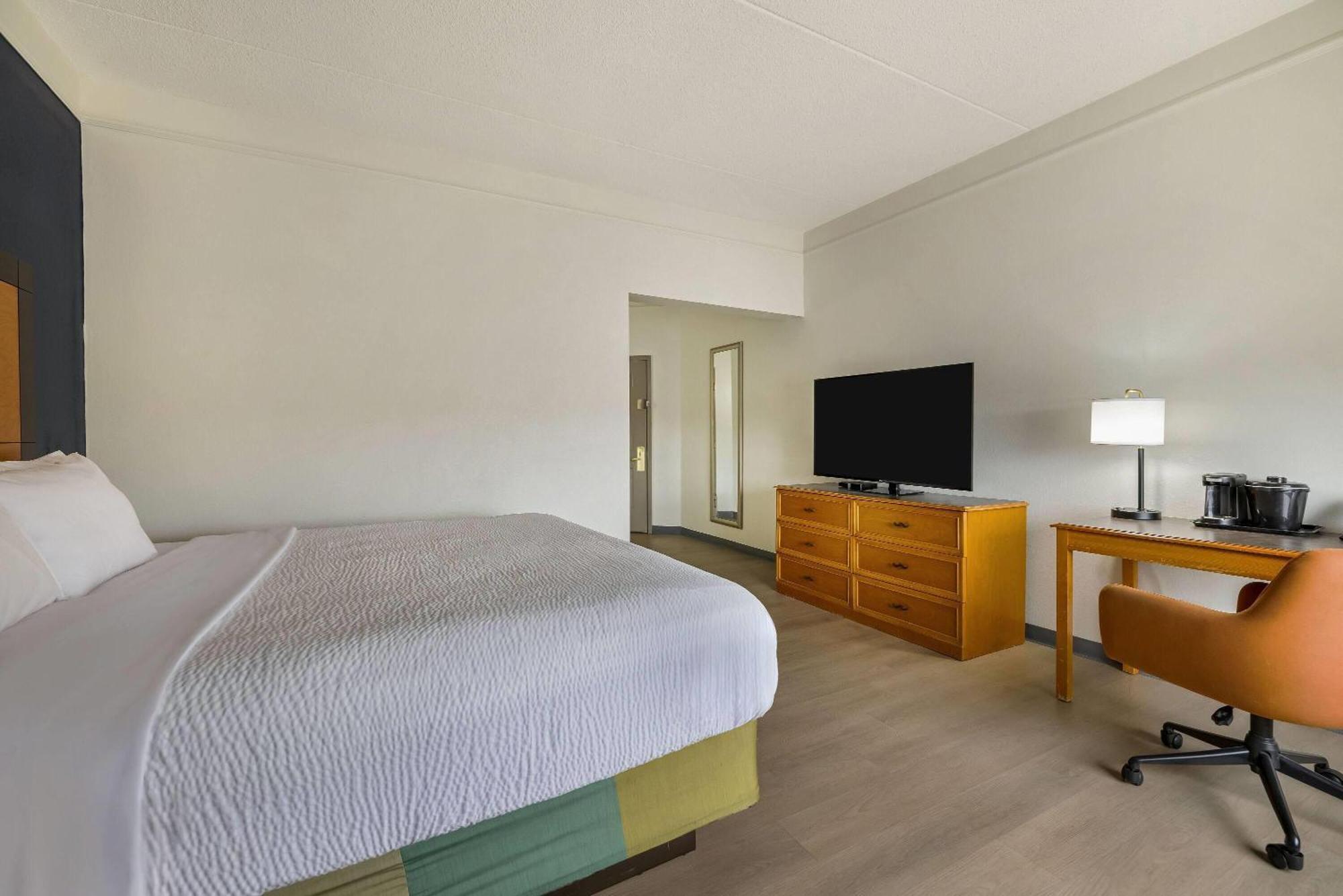Double Room Two Double Beds Disability Access
