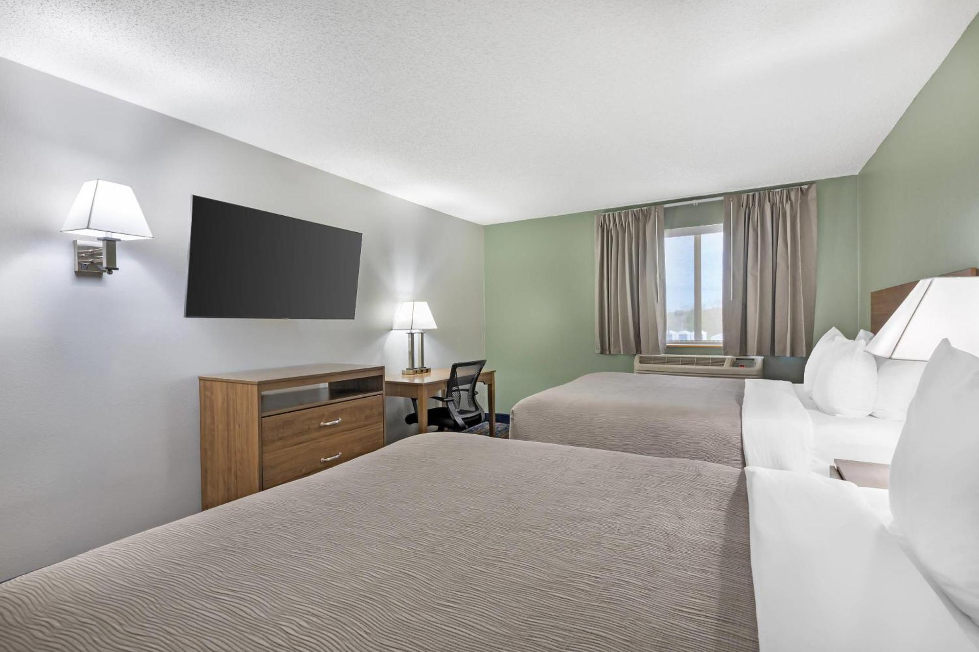 Suite Two Queen Beds-Non Smoking