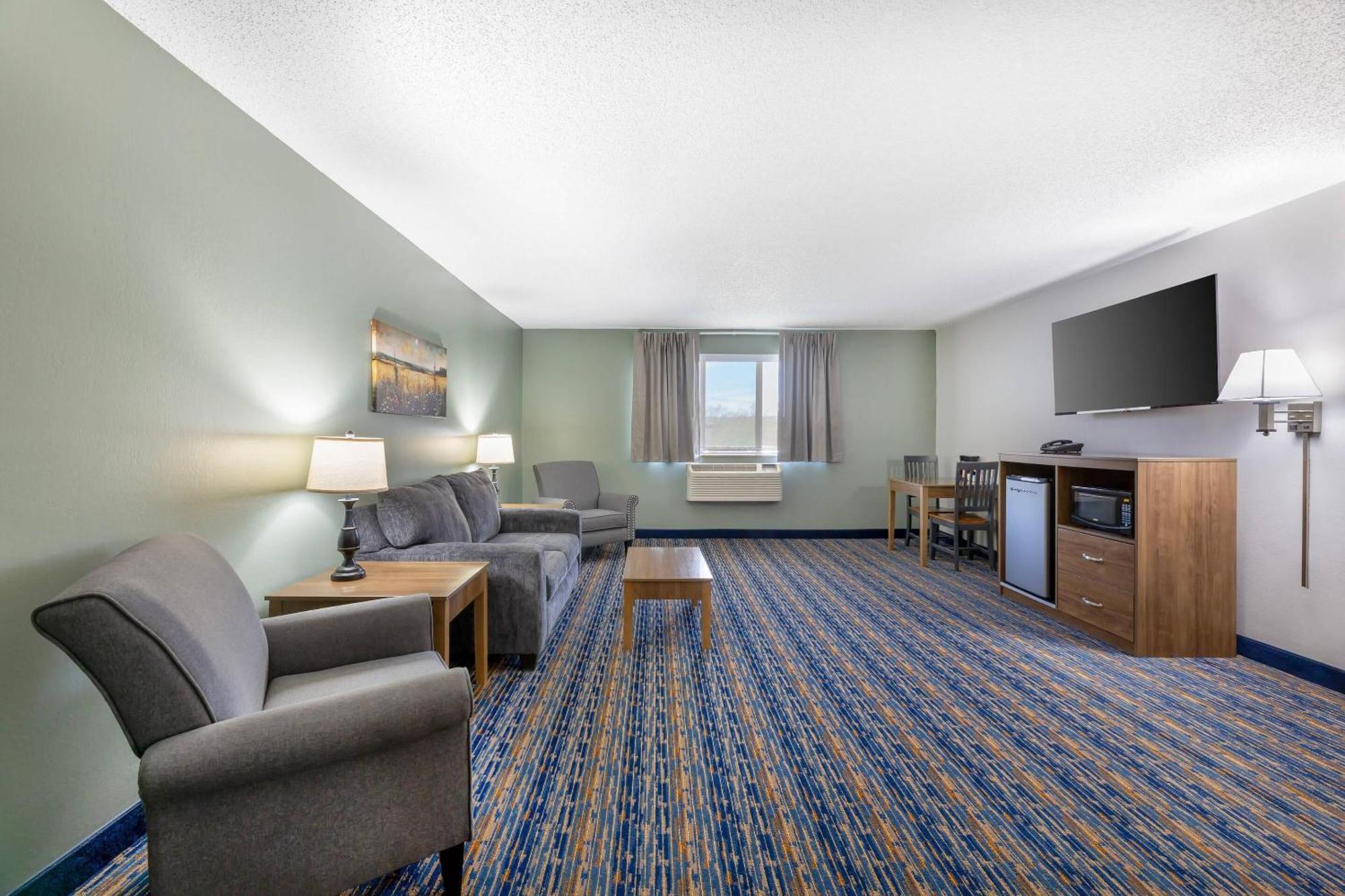Suite Two Queen Beds-Non Smoking