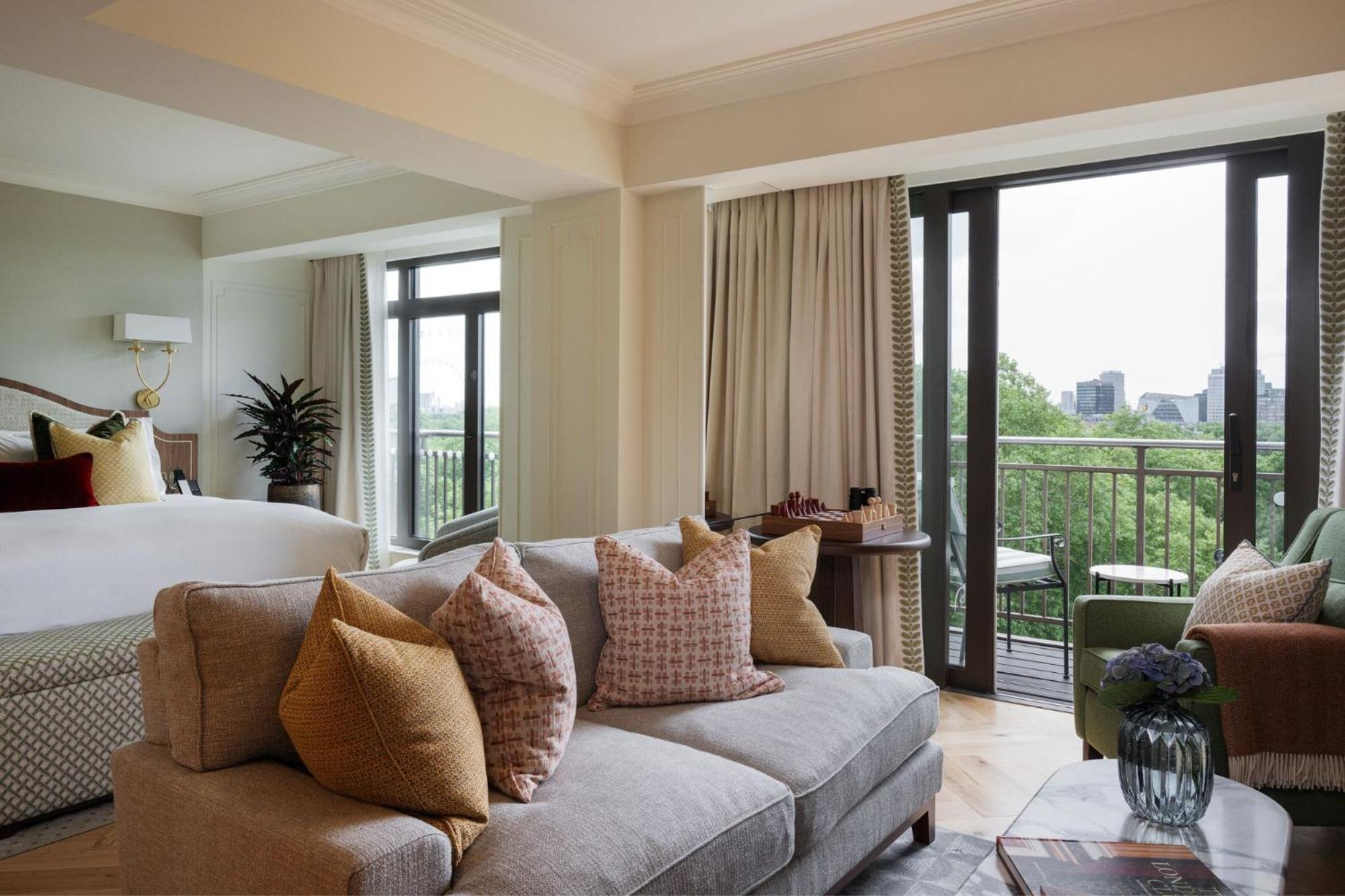 Green Park View Suite
