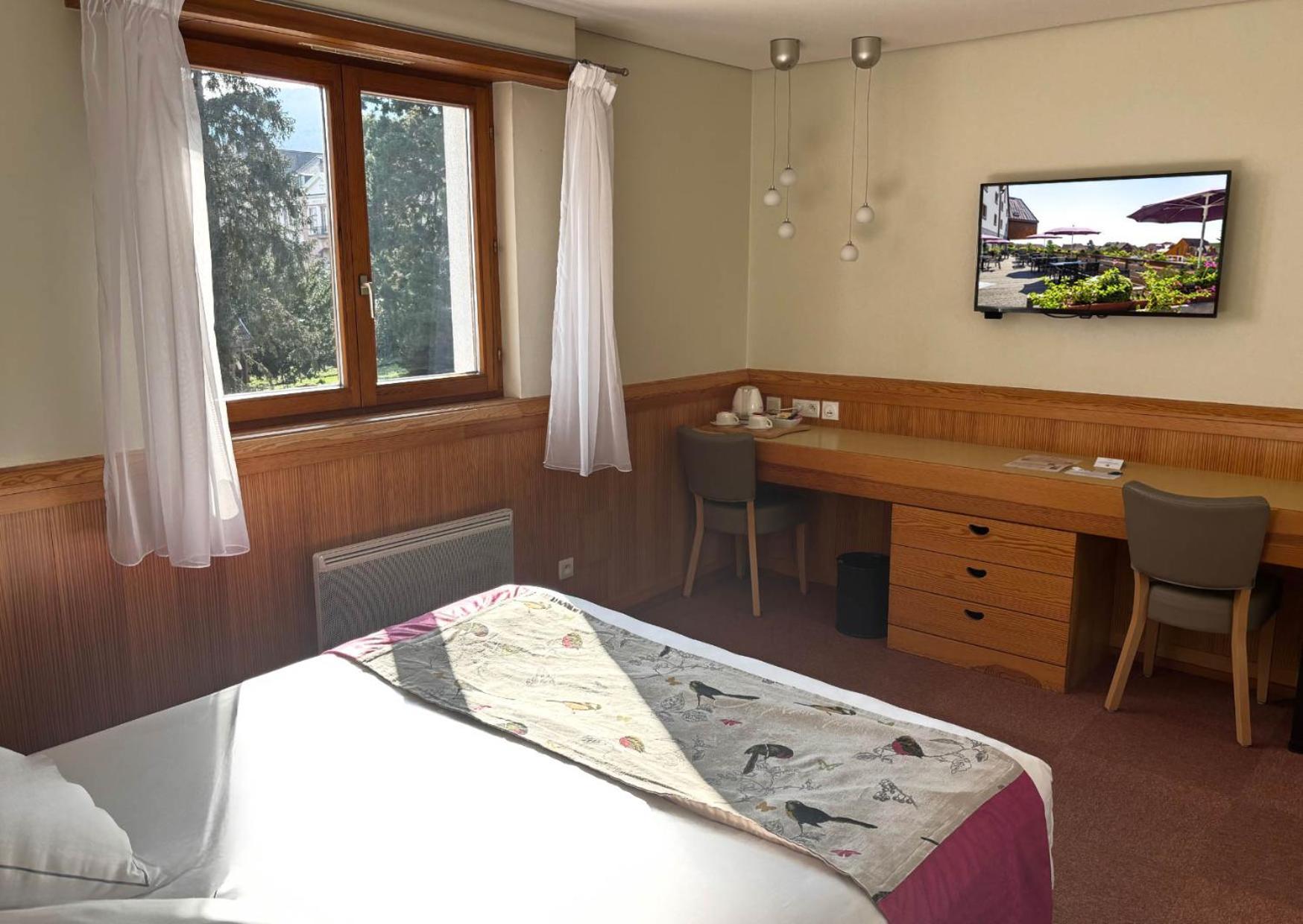 Chambre Lit Queen-Size Classique avec Accès au Spa