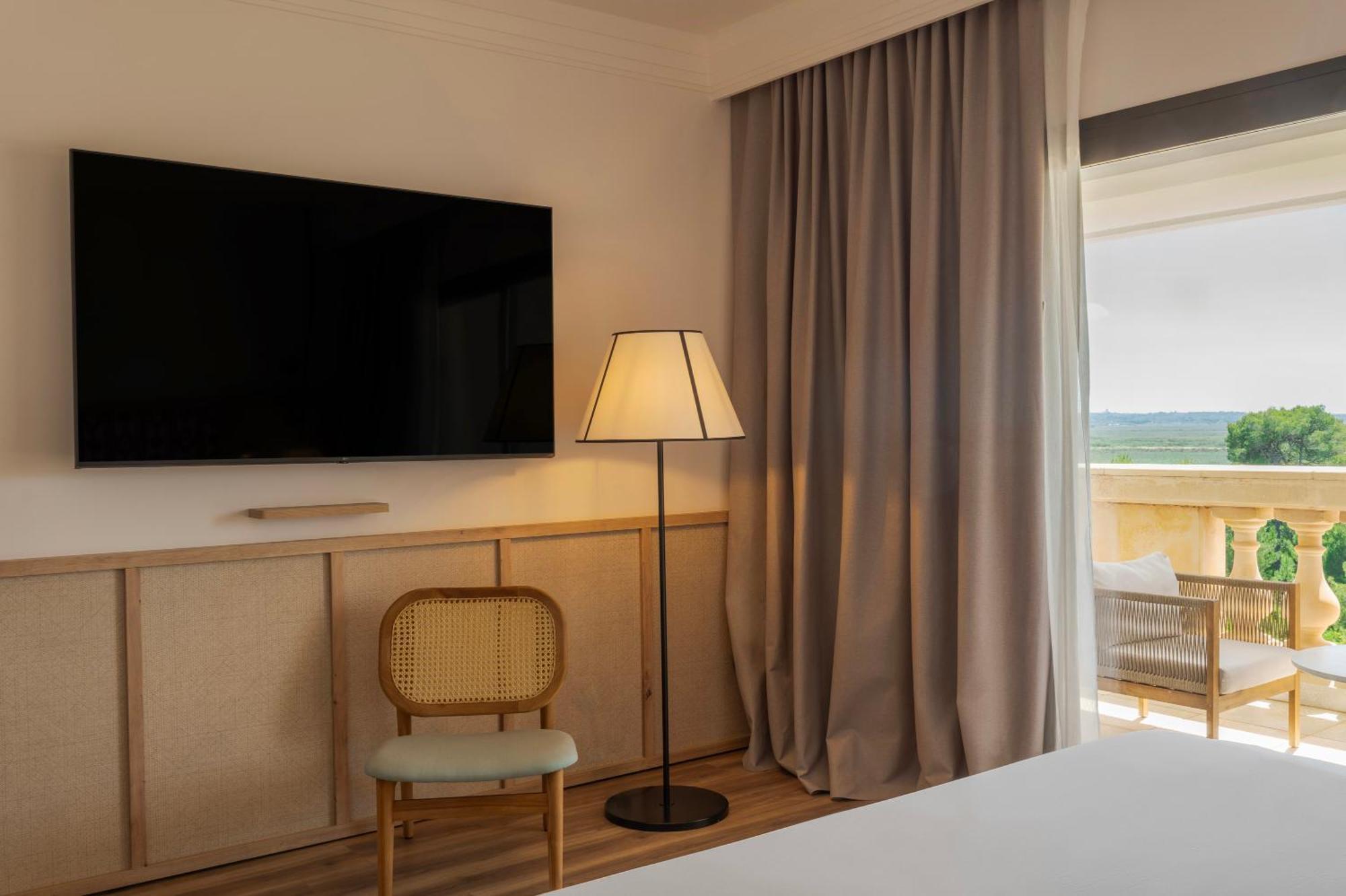 1 Bedroom Suite