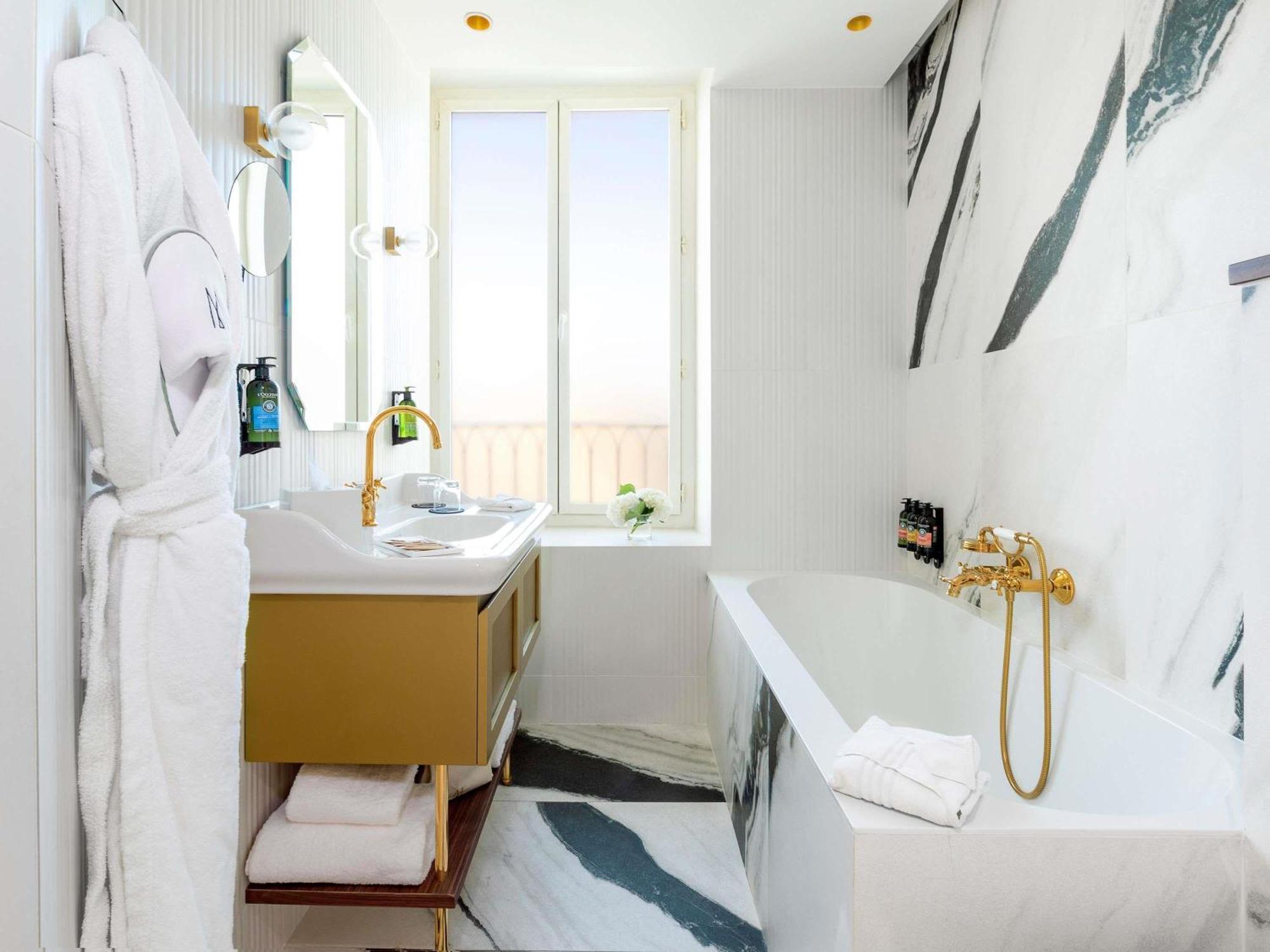 Deluxe Double Room Old Port View