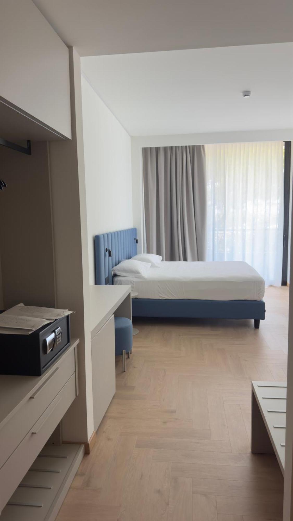 Superior Quadruple Room with Lake View