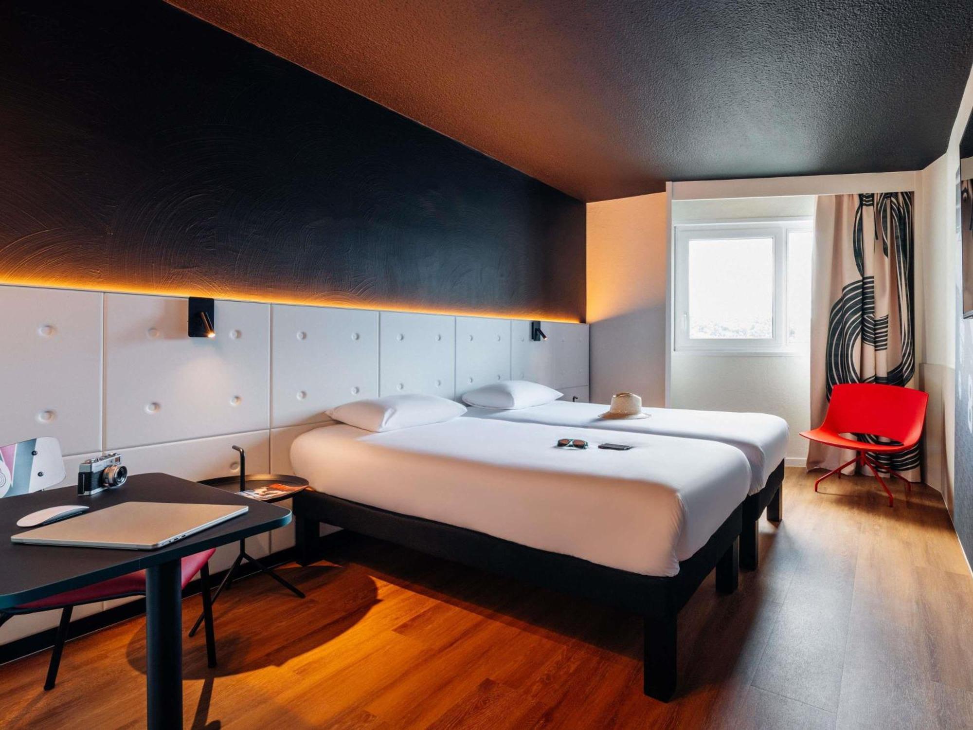 Standard Twin Room Non-Smoking