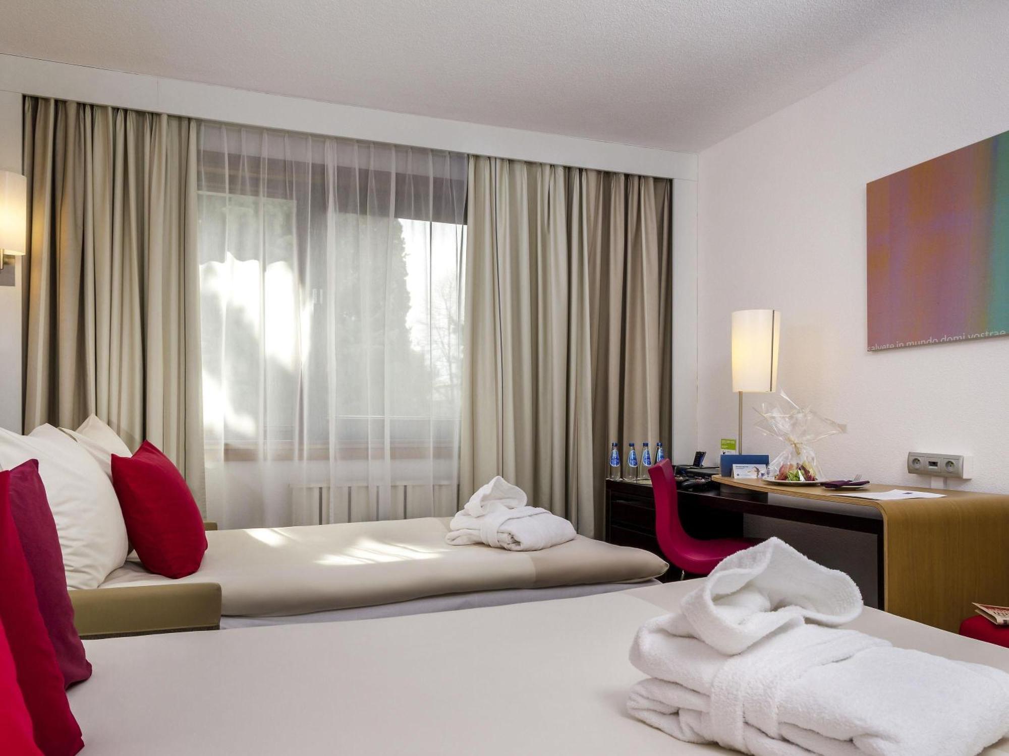 Standard Double Room Sofa