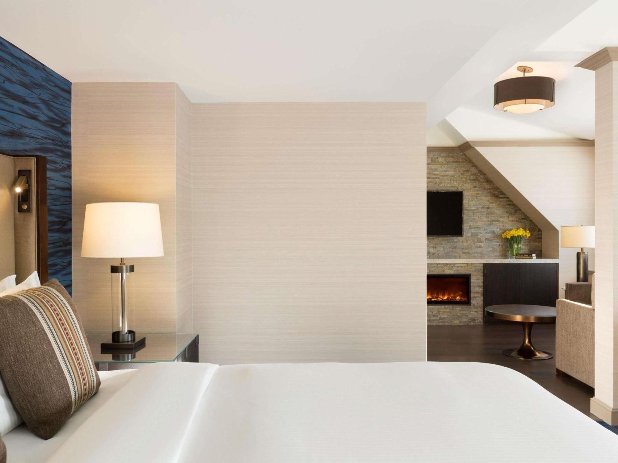 Alpine King Suite View