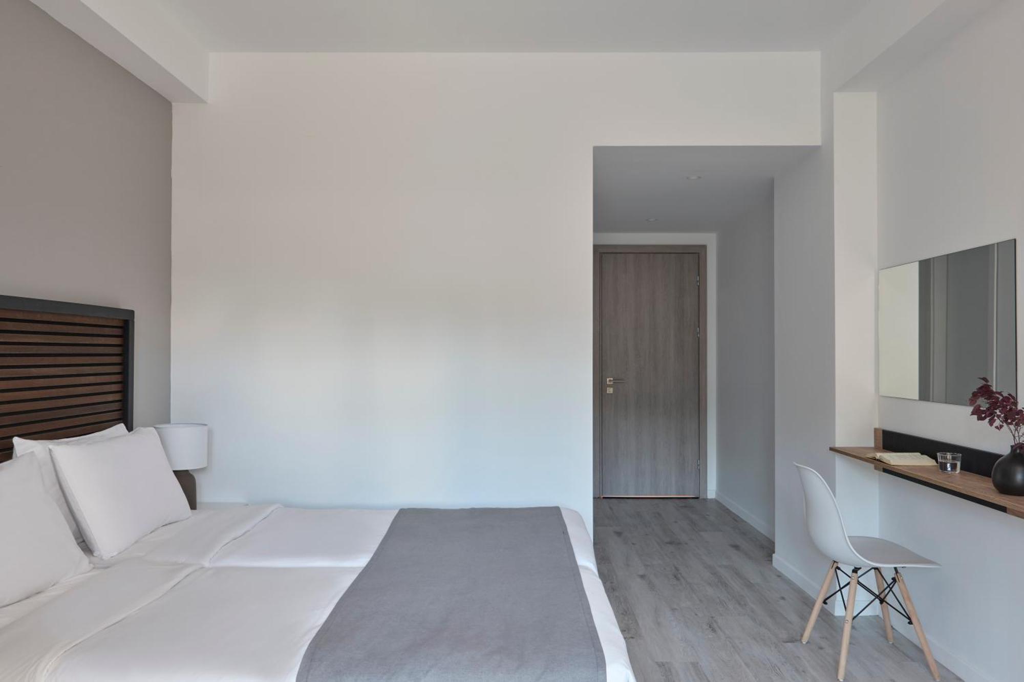Double or Twin Room Garden View