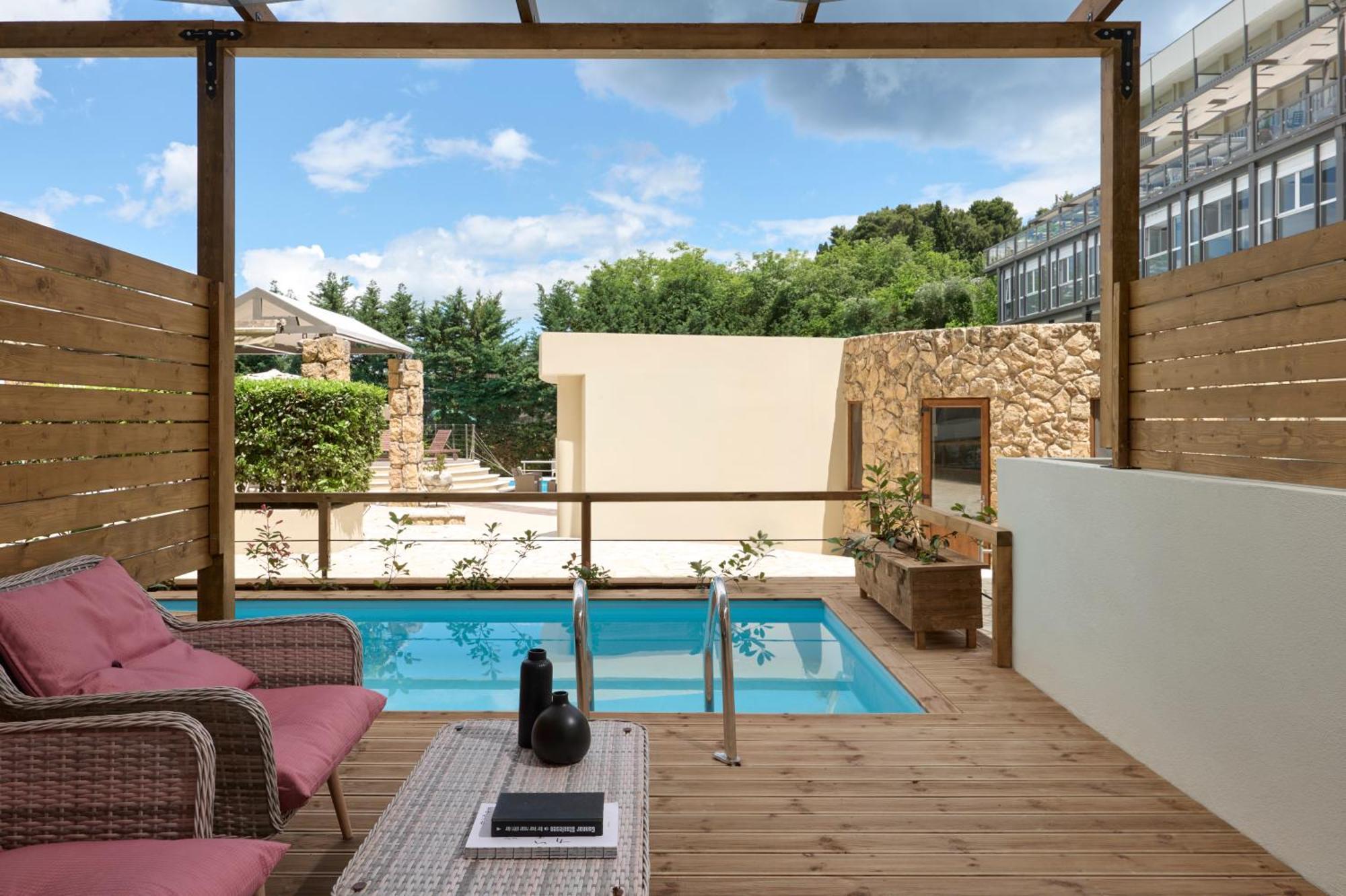 Double or Twin Room Sharing Pool
