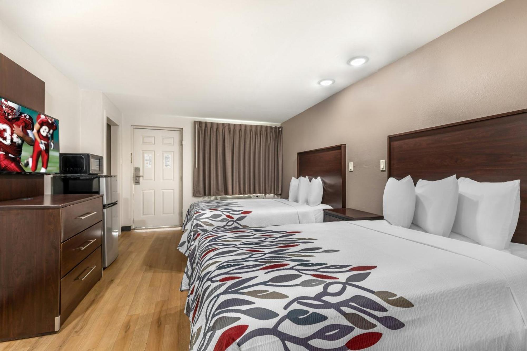 Deluxe Room Two Double Beds Non-Smoking