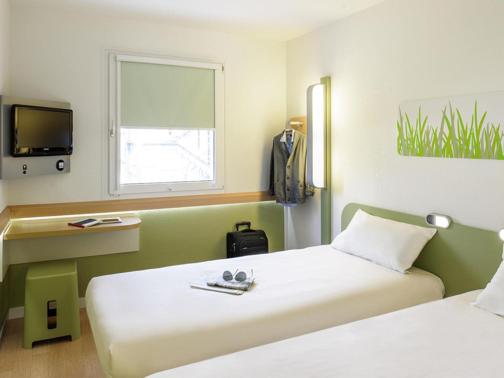 Classic Twin Room