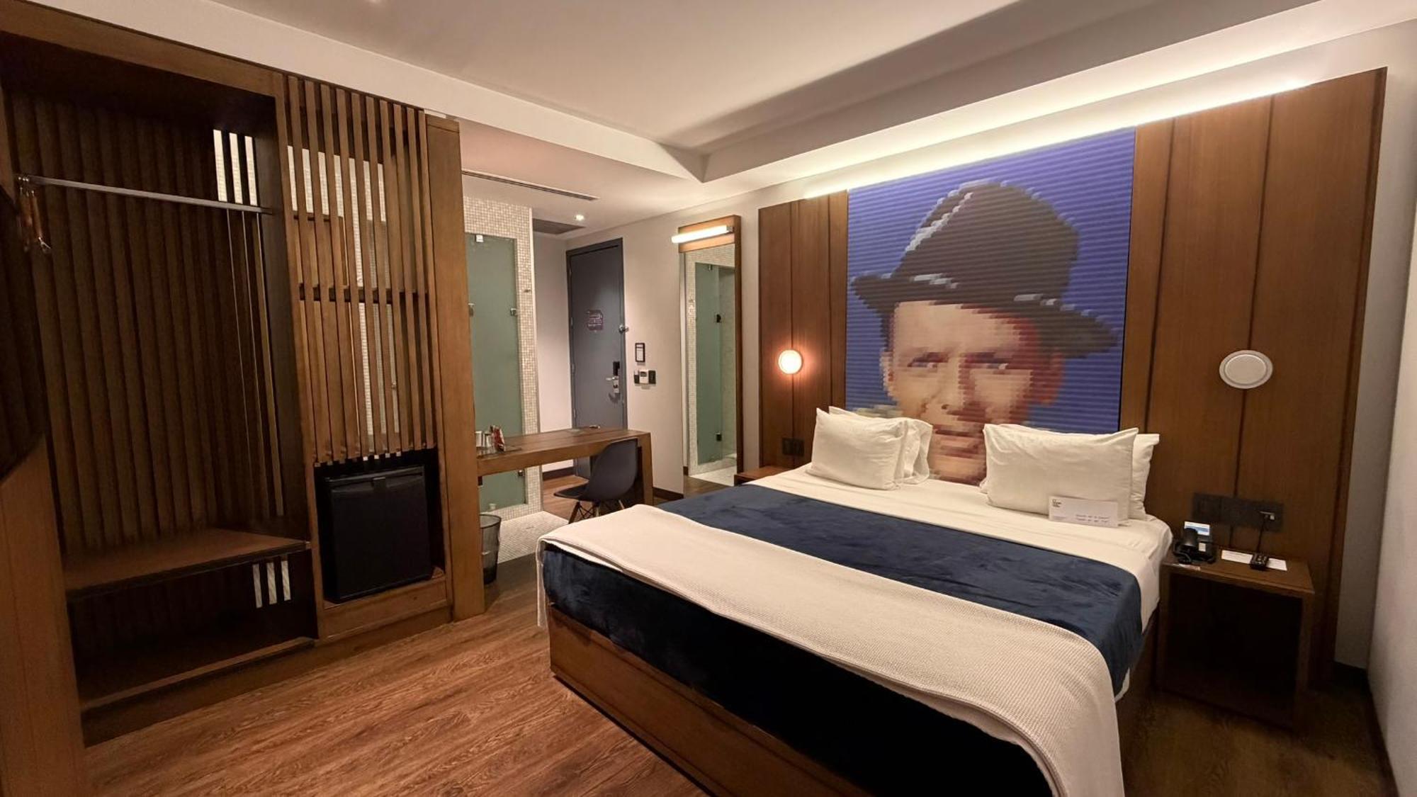 Standard King Room