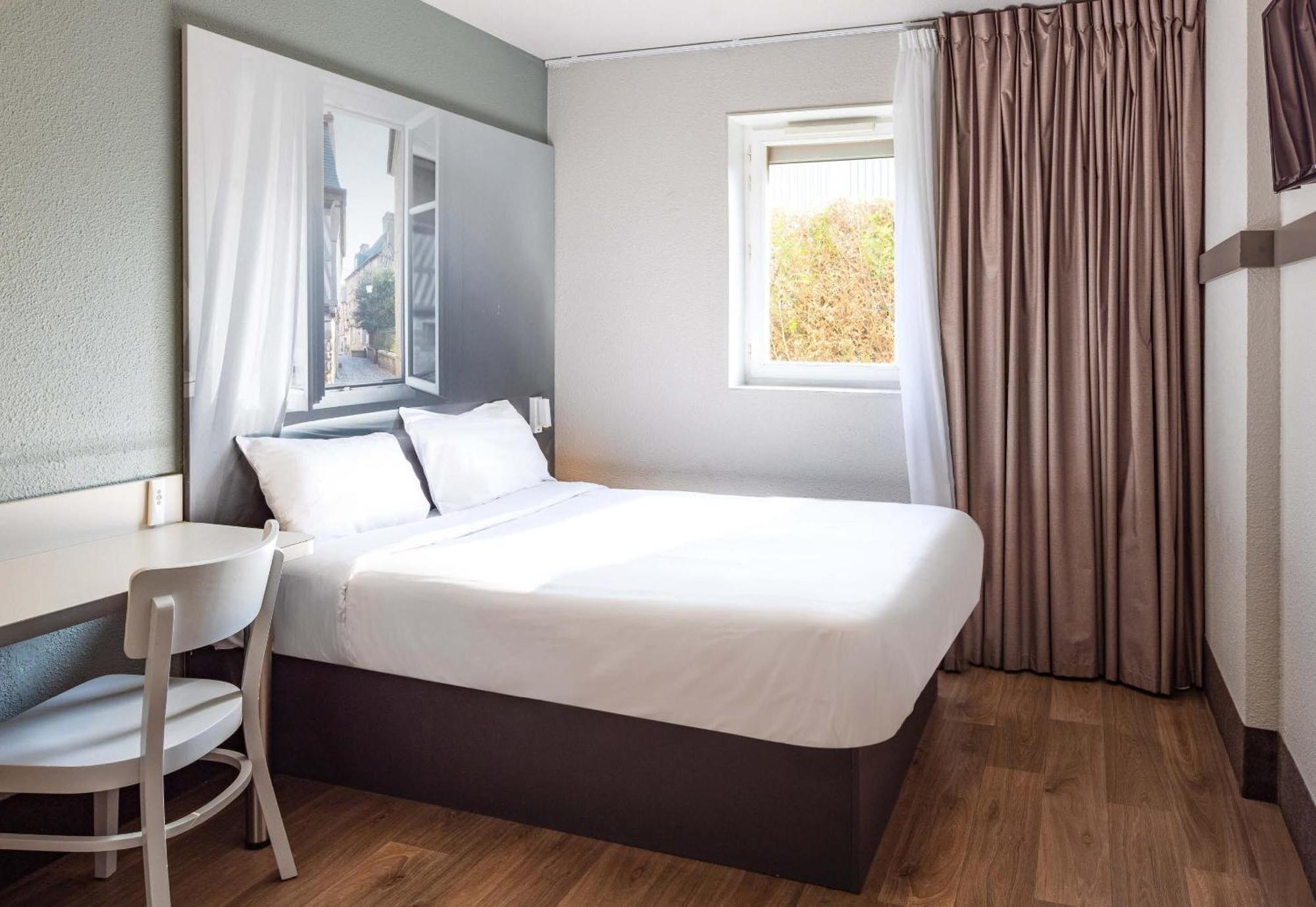 Double Room,1771876747:JPEG
