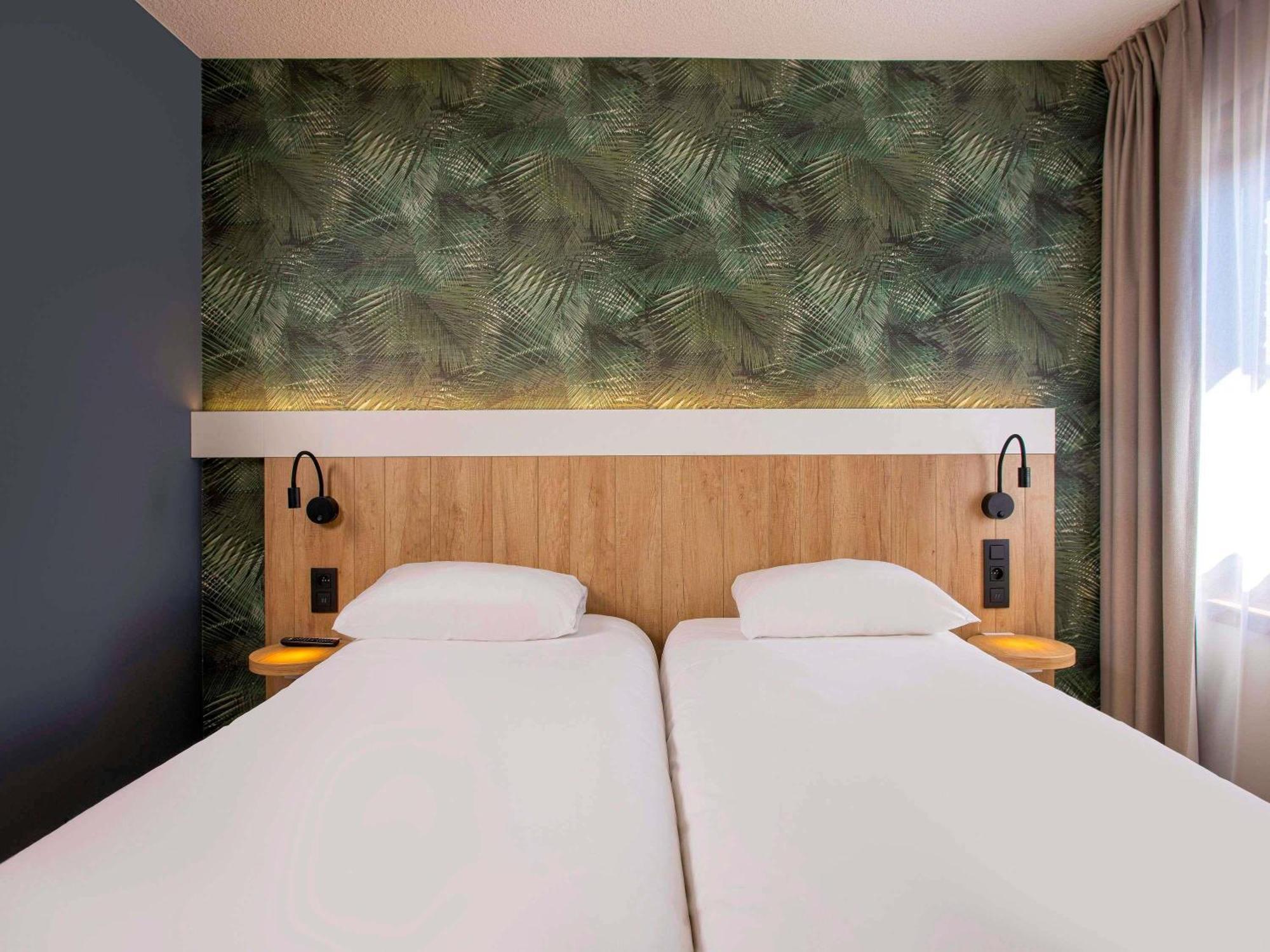 Room Double or Twin Beds