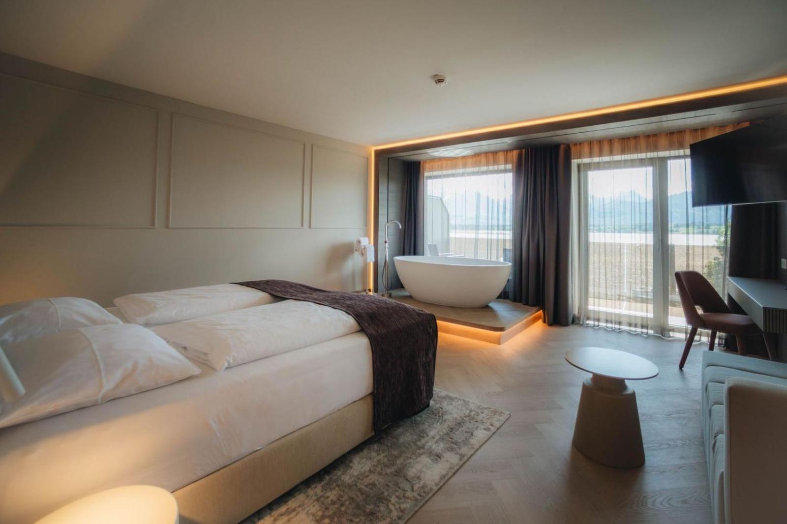 Deluxe Double Room with Bath