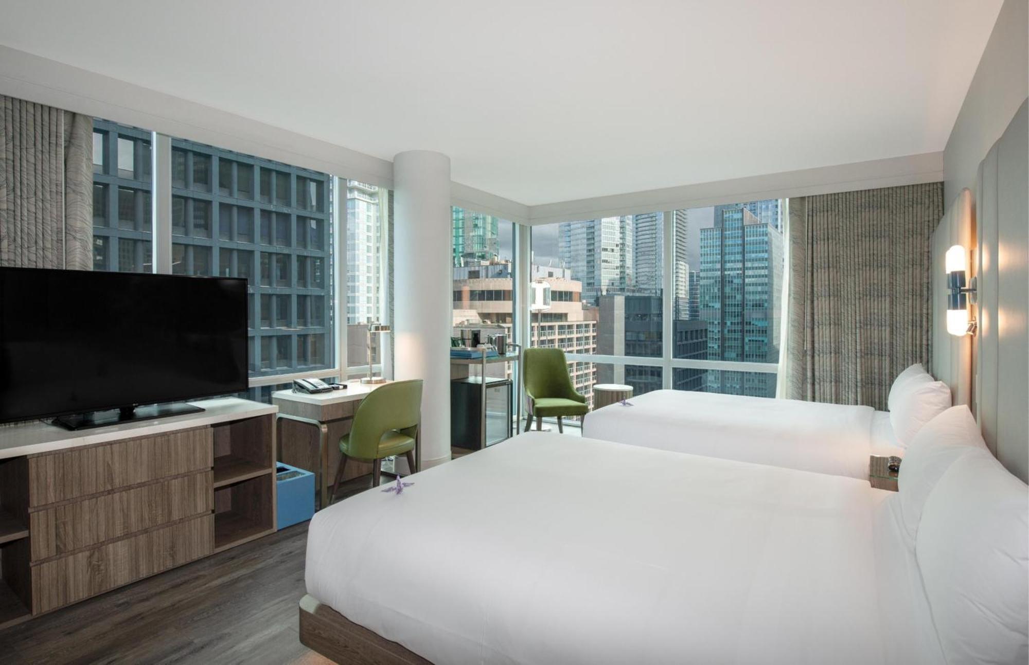 Coast Two Queens Corner Room Pet Friendly
