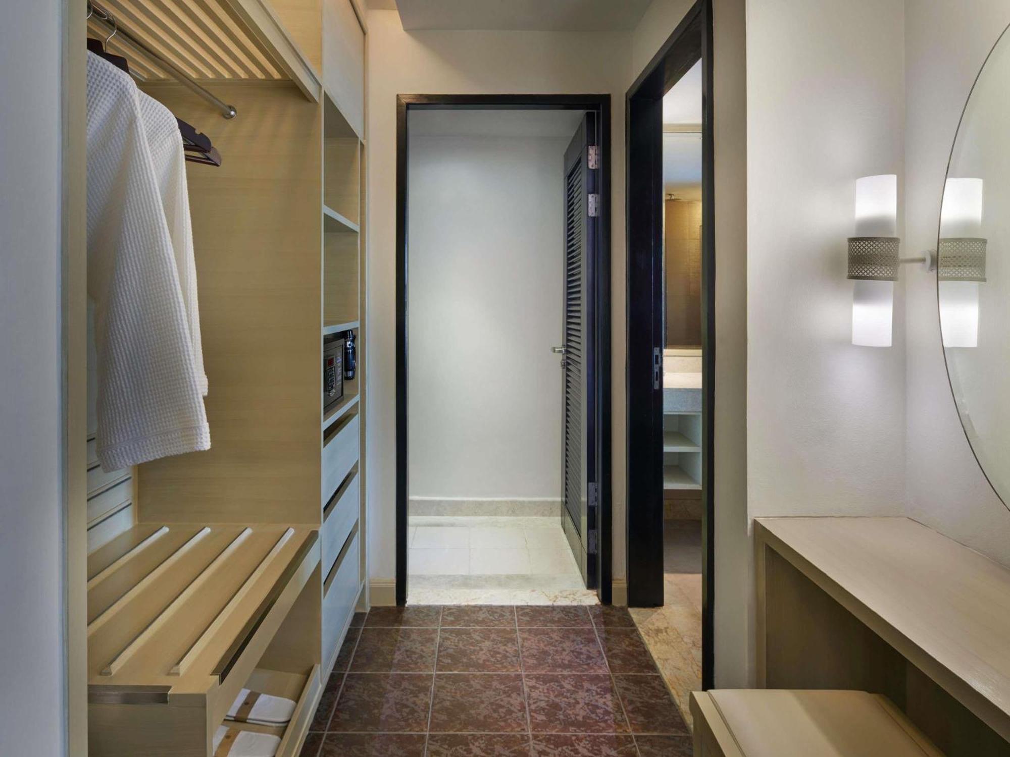 Deluxe King Room Balcony View