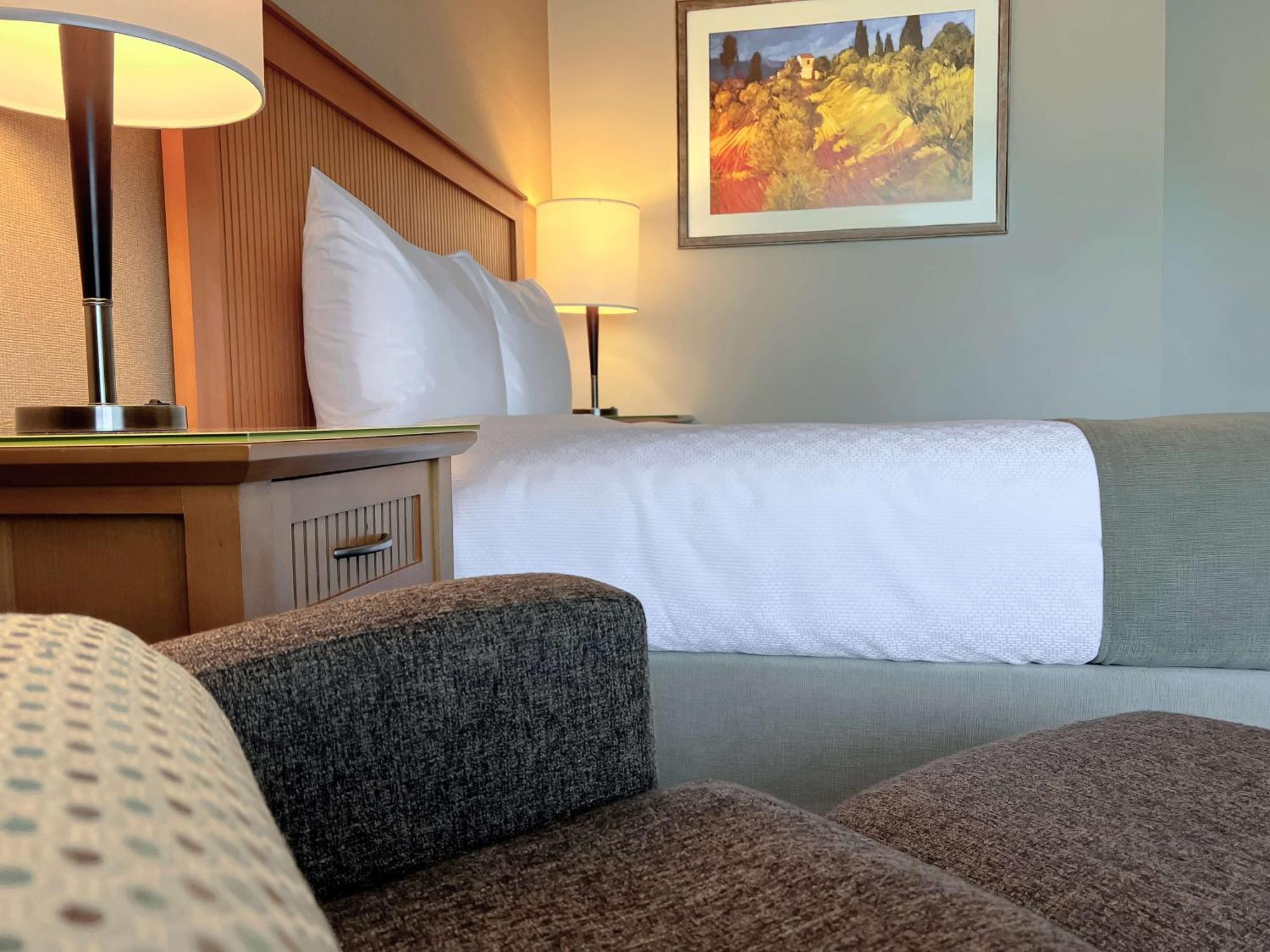 Coast Comfort Room One Queen Bed