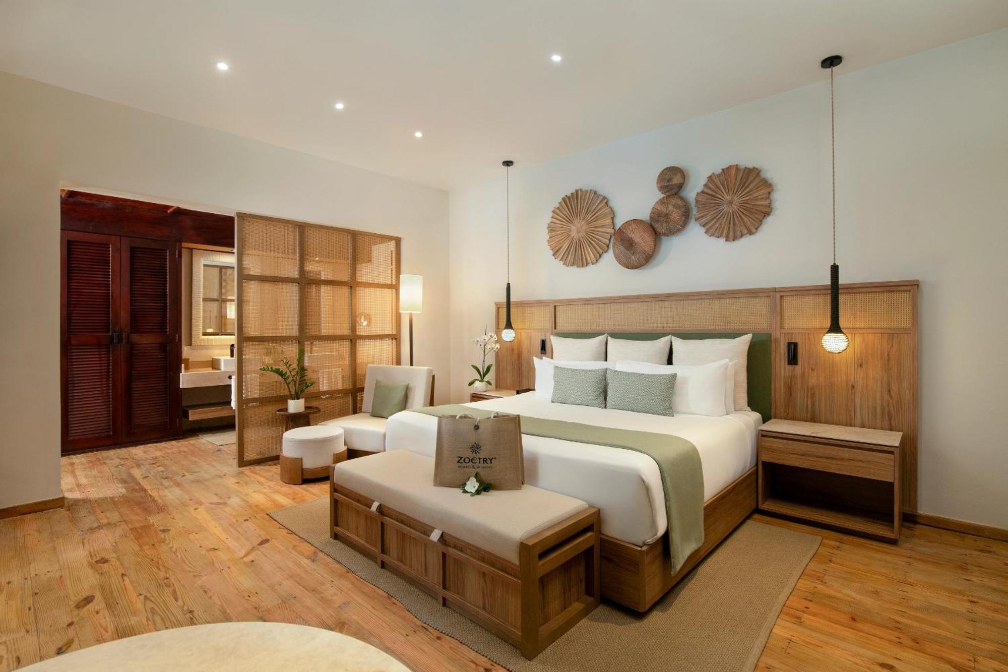 Junior Suite Garden View King