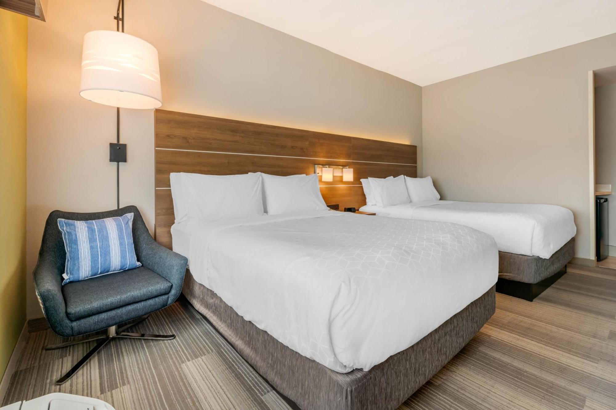 Standard Room Two Queen Beds