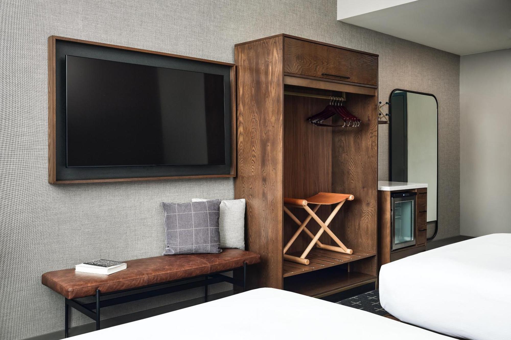 Standard Queen Room Two Queen Beds