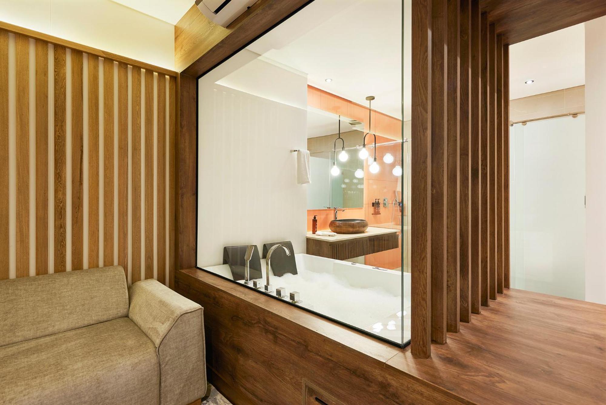Suite Spa Bath