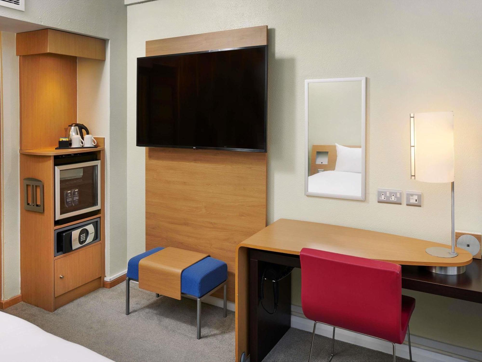 Superior Twin Room Accessible,1772874727:JPEG