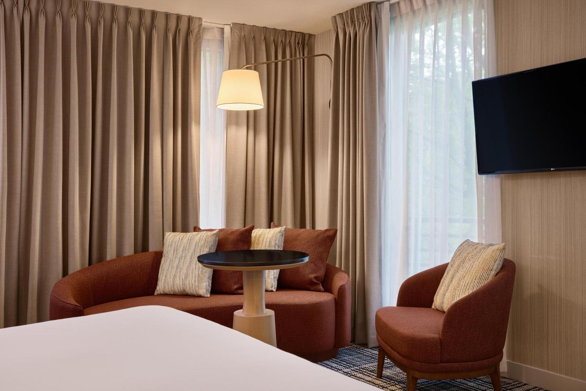 King Room Kitchenette