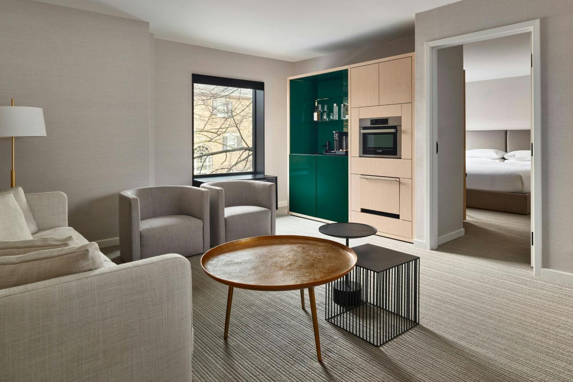 One-Bedroom King Suite