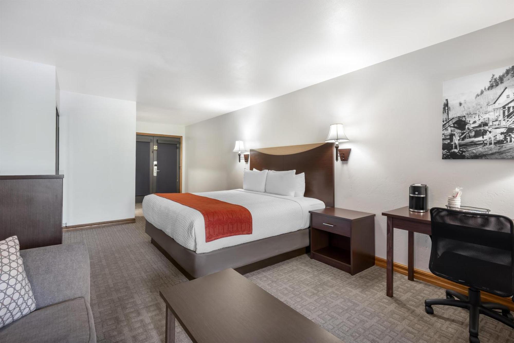 King Room with Sofa Bed - Non-Smoking
