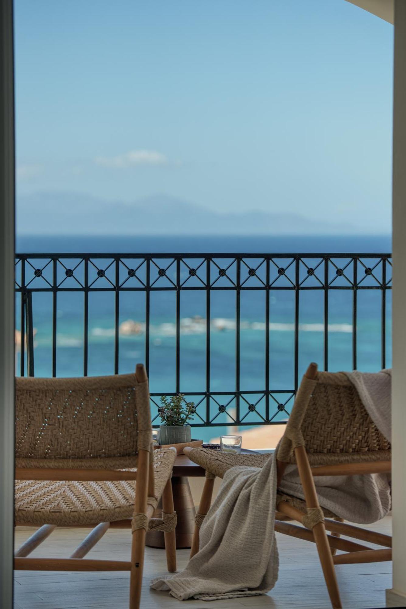 One-Bedroom Apartment Garden View or Sea View