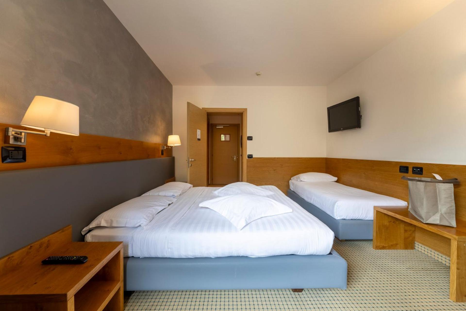 Comfort Triple Room