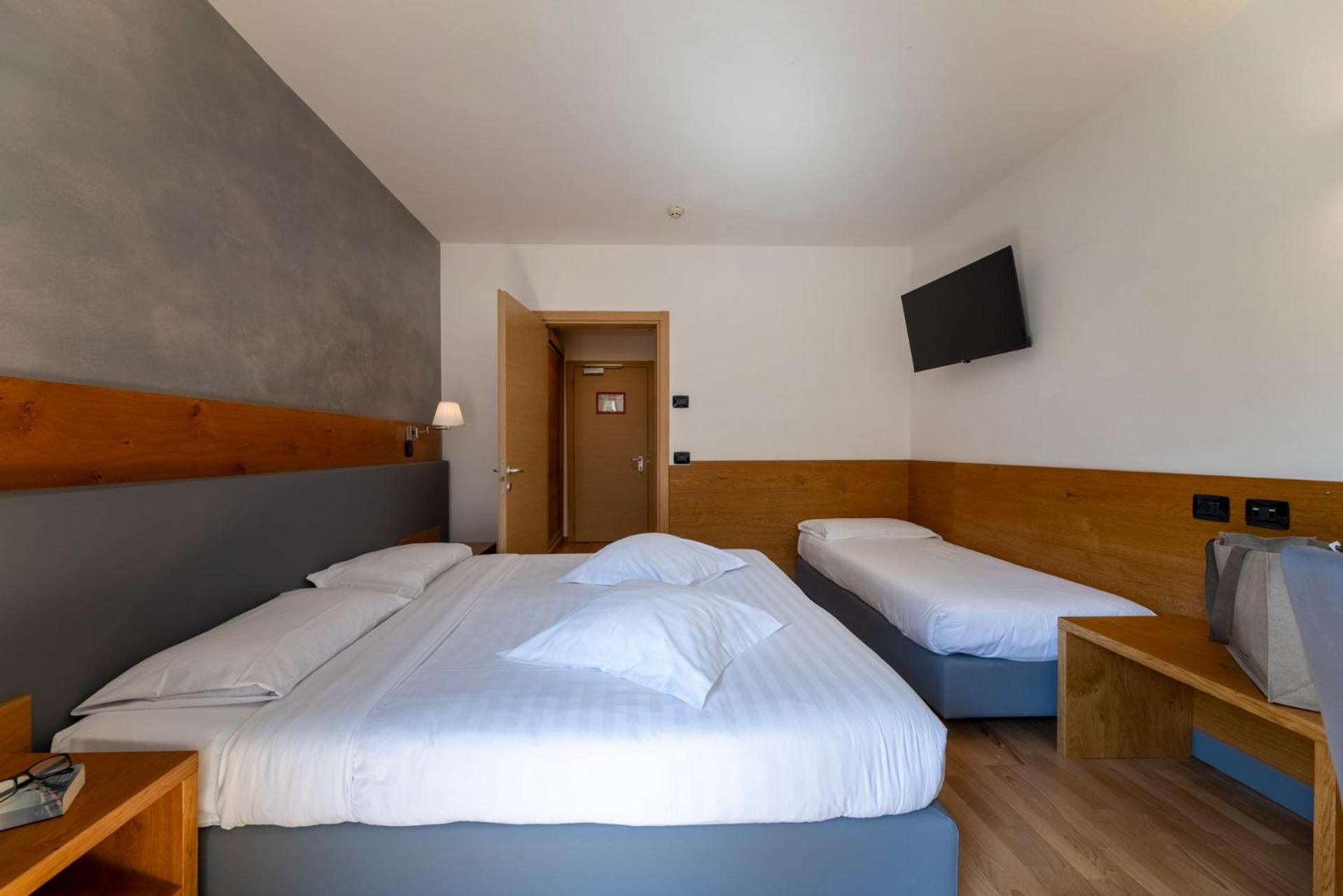 Comfort Triple Room