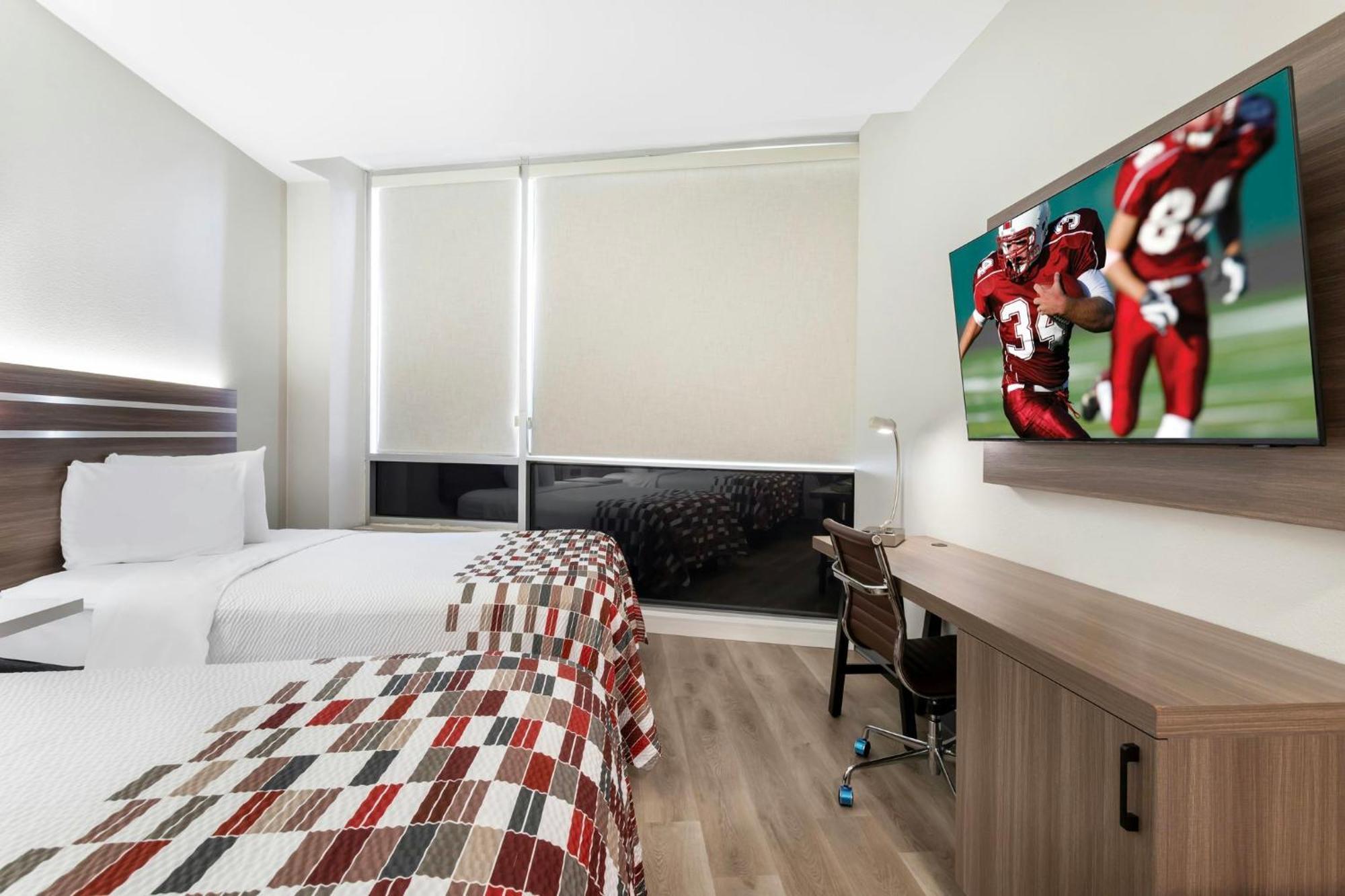Deluxe Room with Two Double Beds Non-Smoking