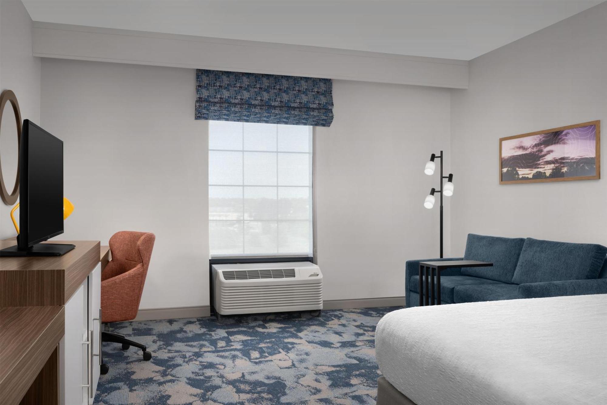 King Room with Sofa Bed- Non-Smoking