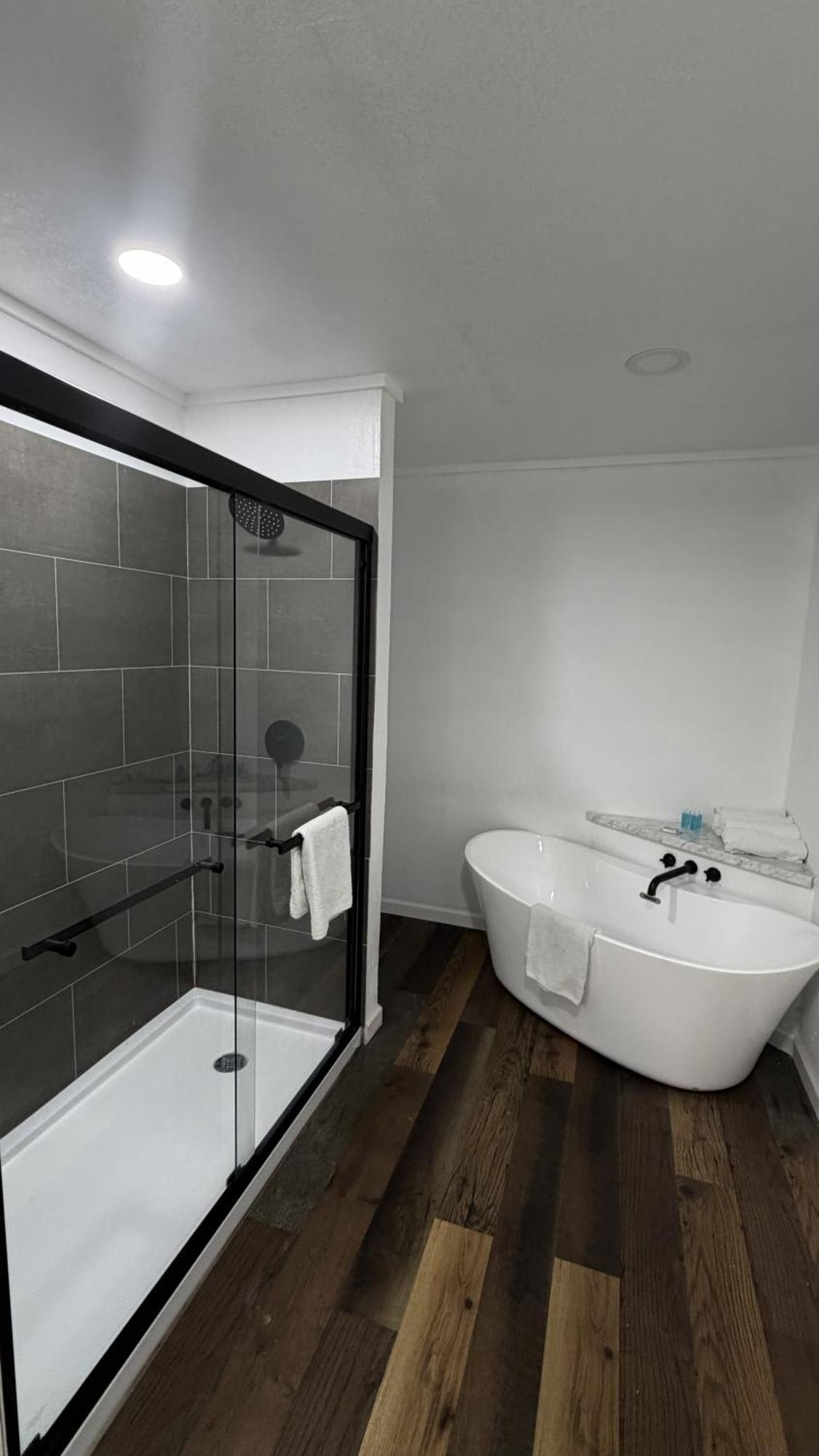 Superior King Suite