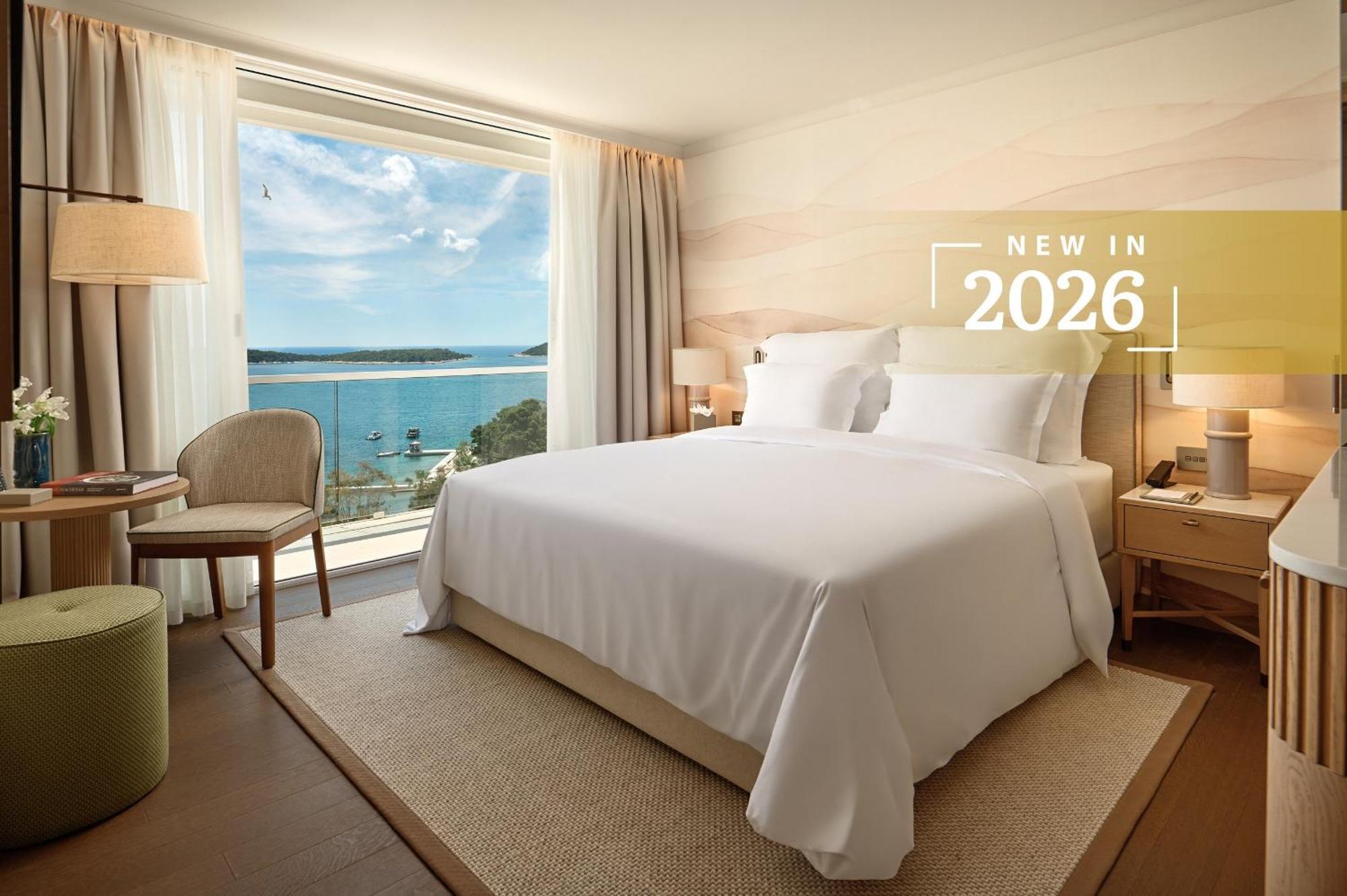 Quarto Duplo Superior com Varanda e Vista para o Mar