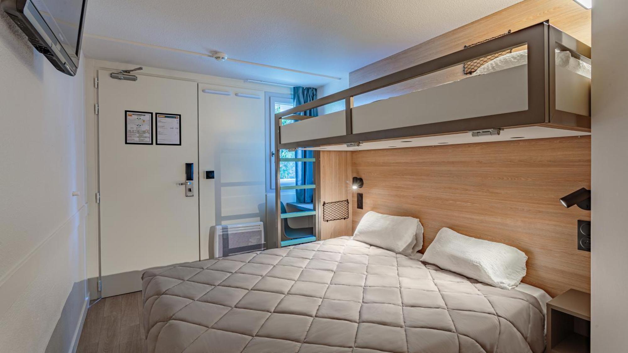 Standard Queen Room One Bunk Bed