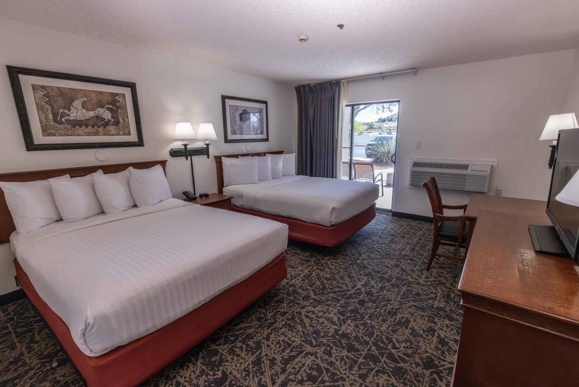 Traditional Room Two Queen Beds