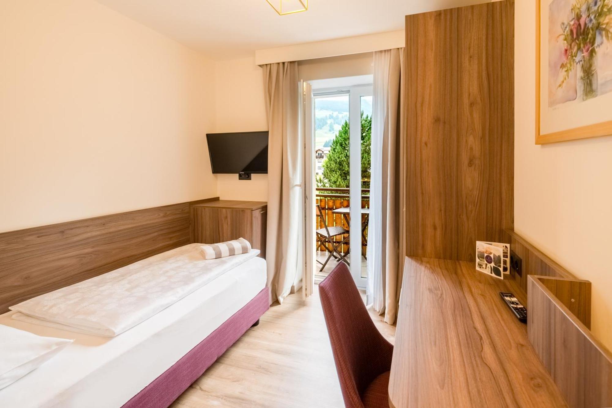 Single Room Shower