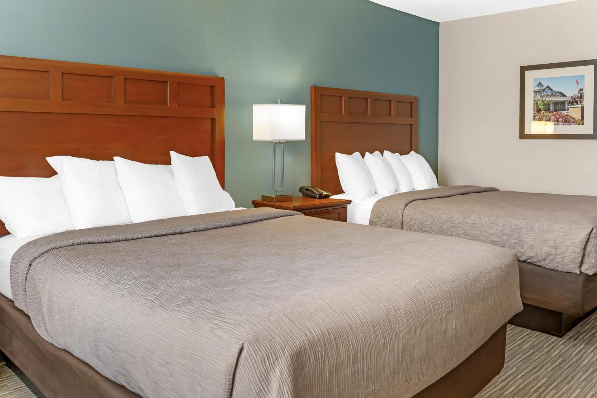 Queen Room Two Queen Beds Non-Smoking