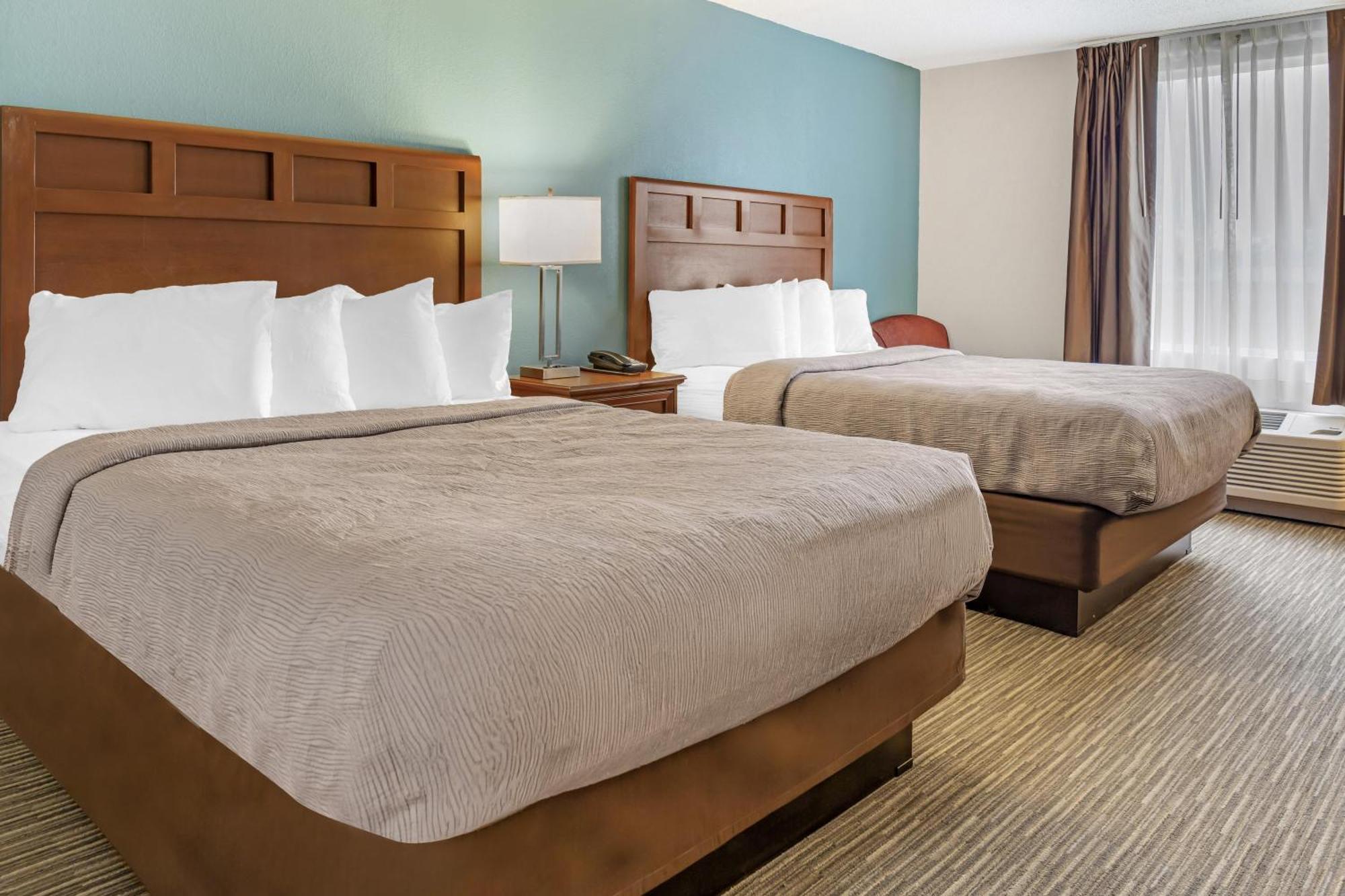 Queen Suite Two Queen Beds Non-Smoking