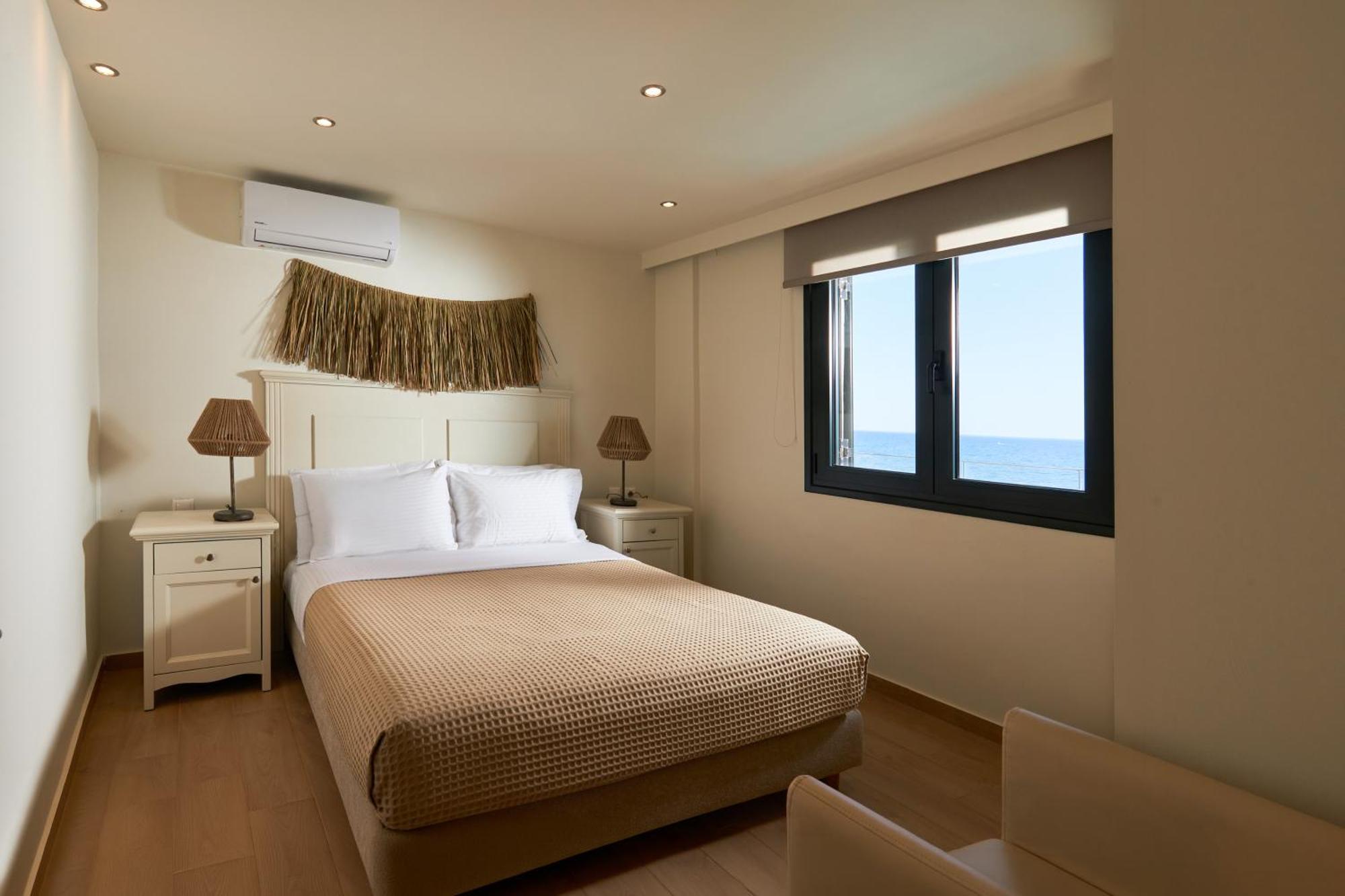 Front Sea View Suite