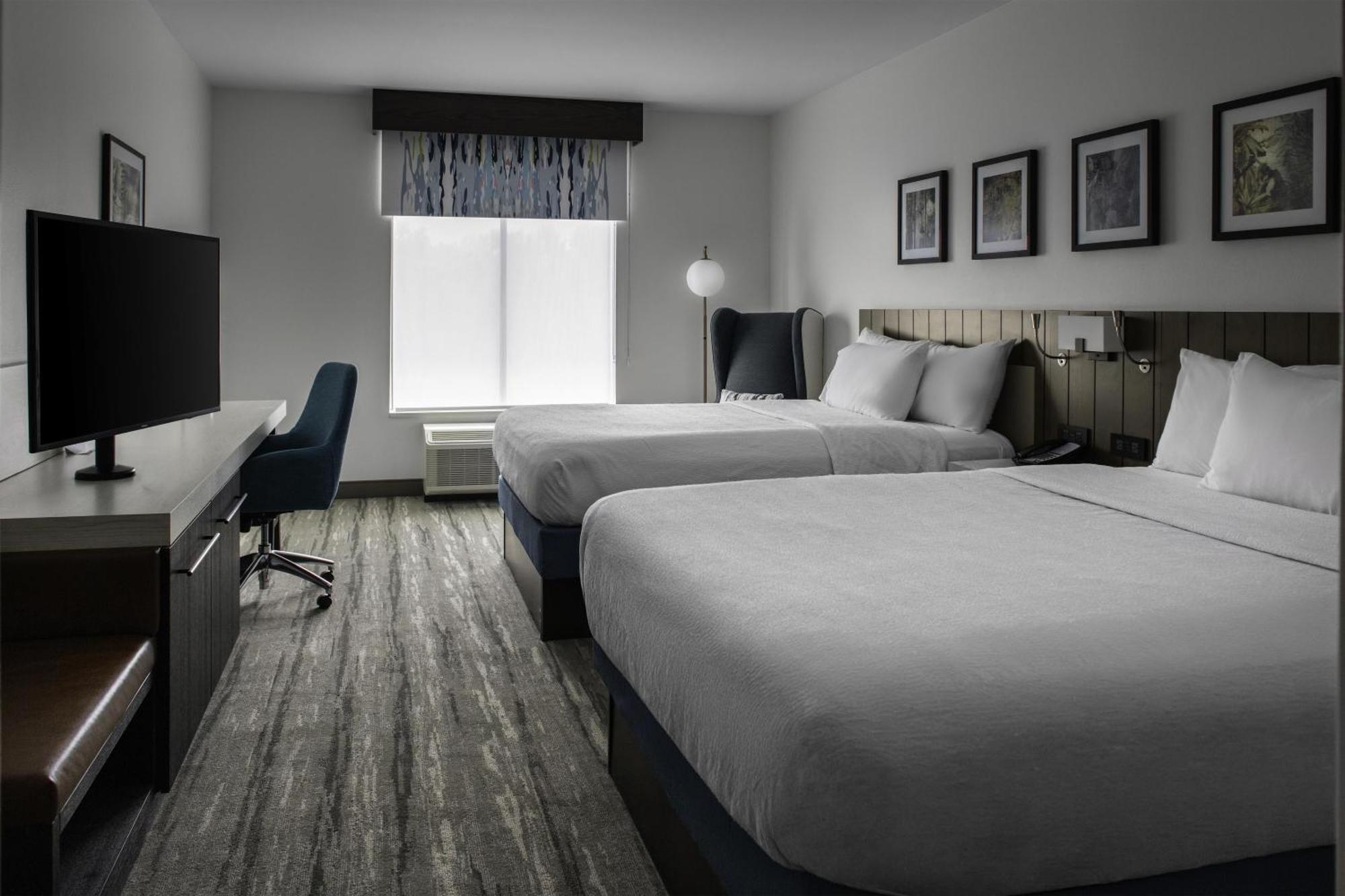 Queen Room Two Queen Beds