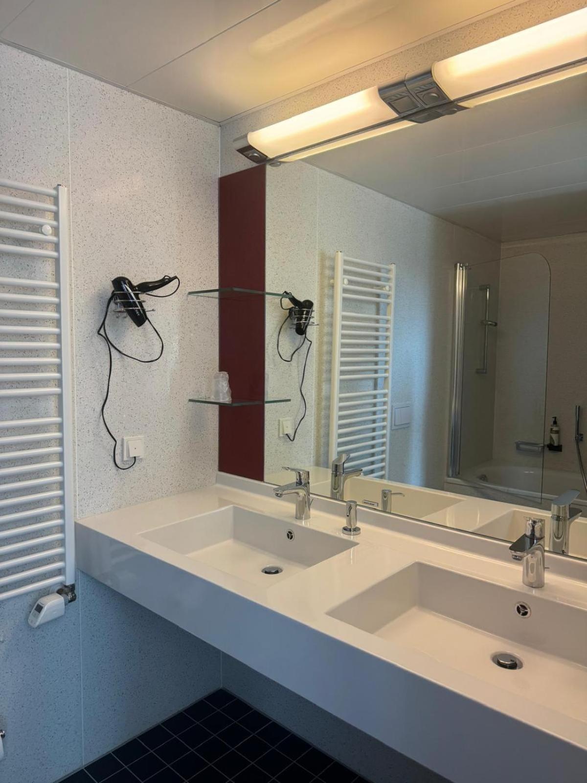 Budget Dreibettzimmer