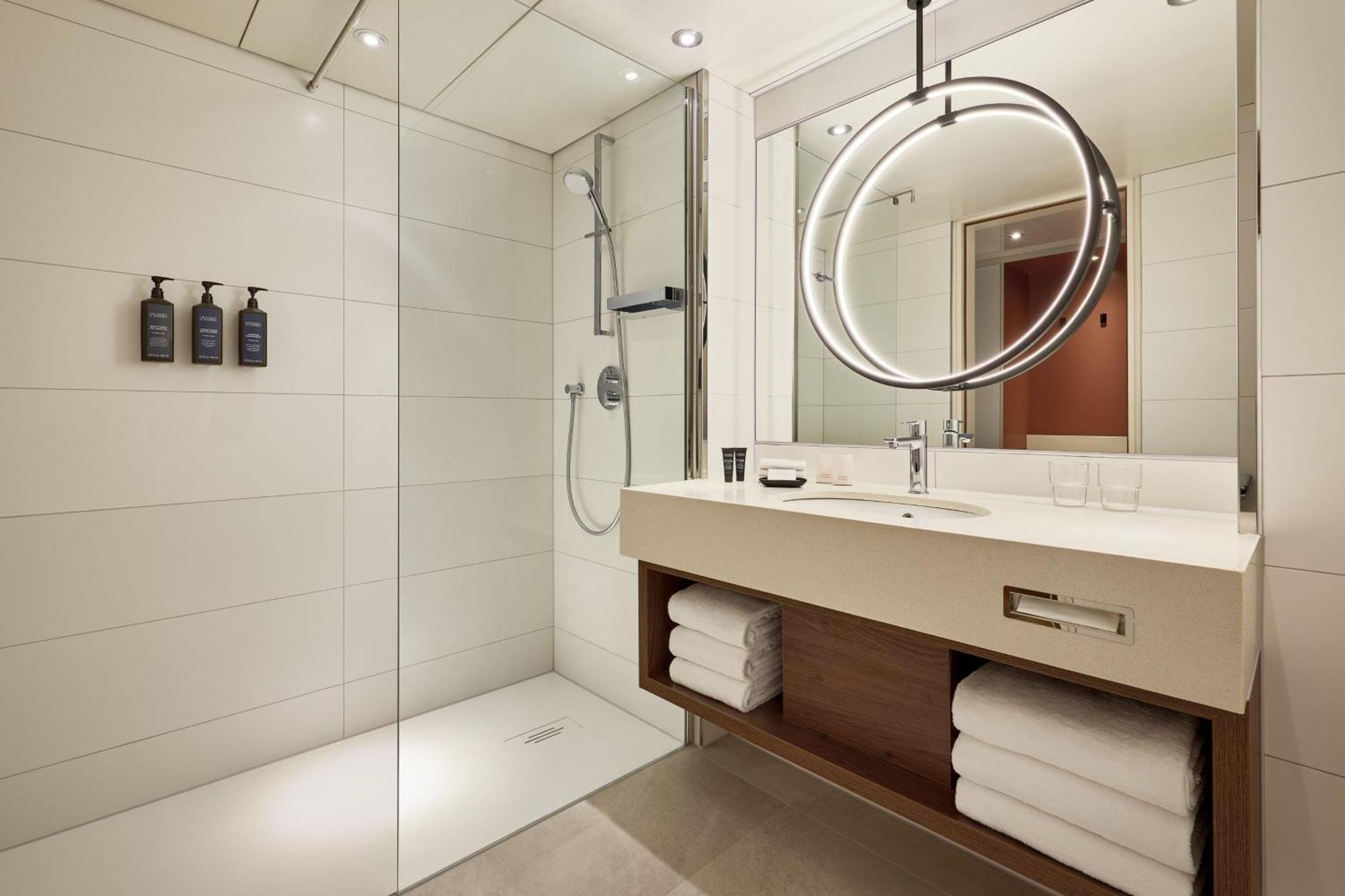 Premium Room Guest room 1 King or 1 Queen
